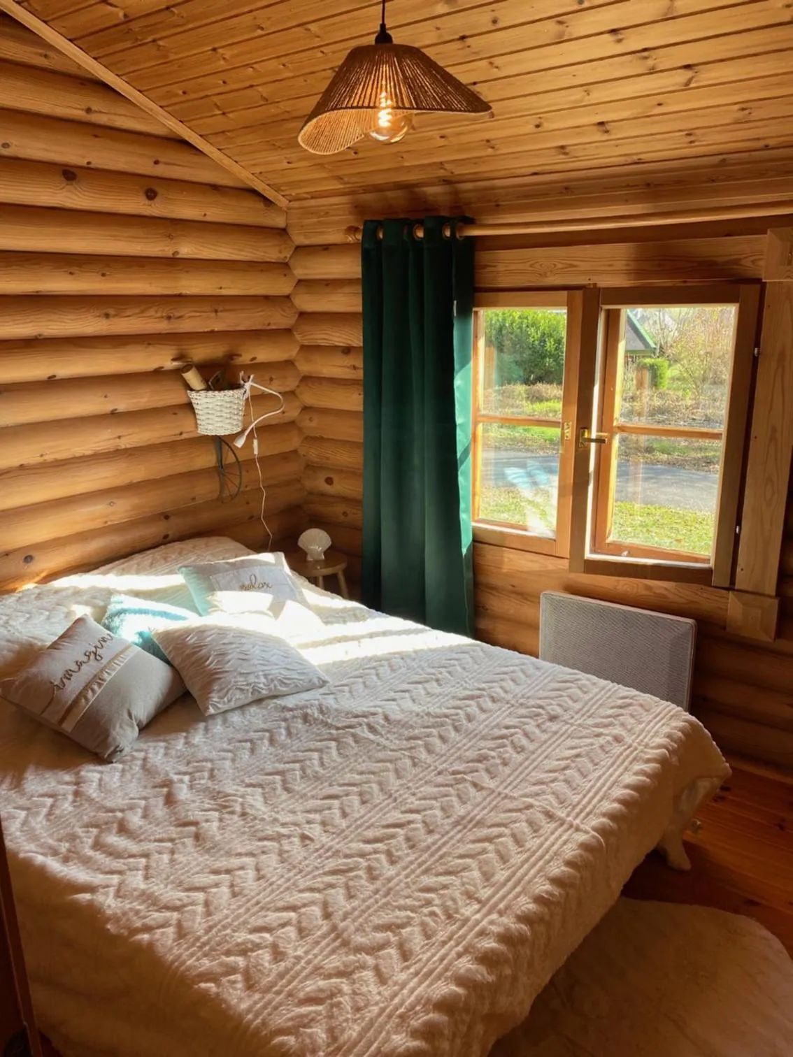 Bedroom, Bed in Camping écovillage Soleil du Pibeste