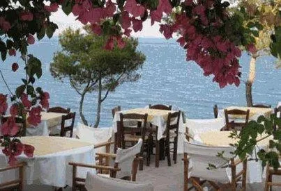 Restaurant/places to eat in Agistri Club Hotel
