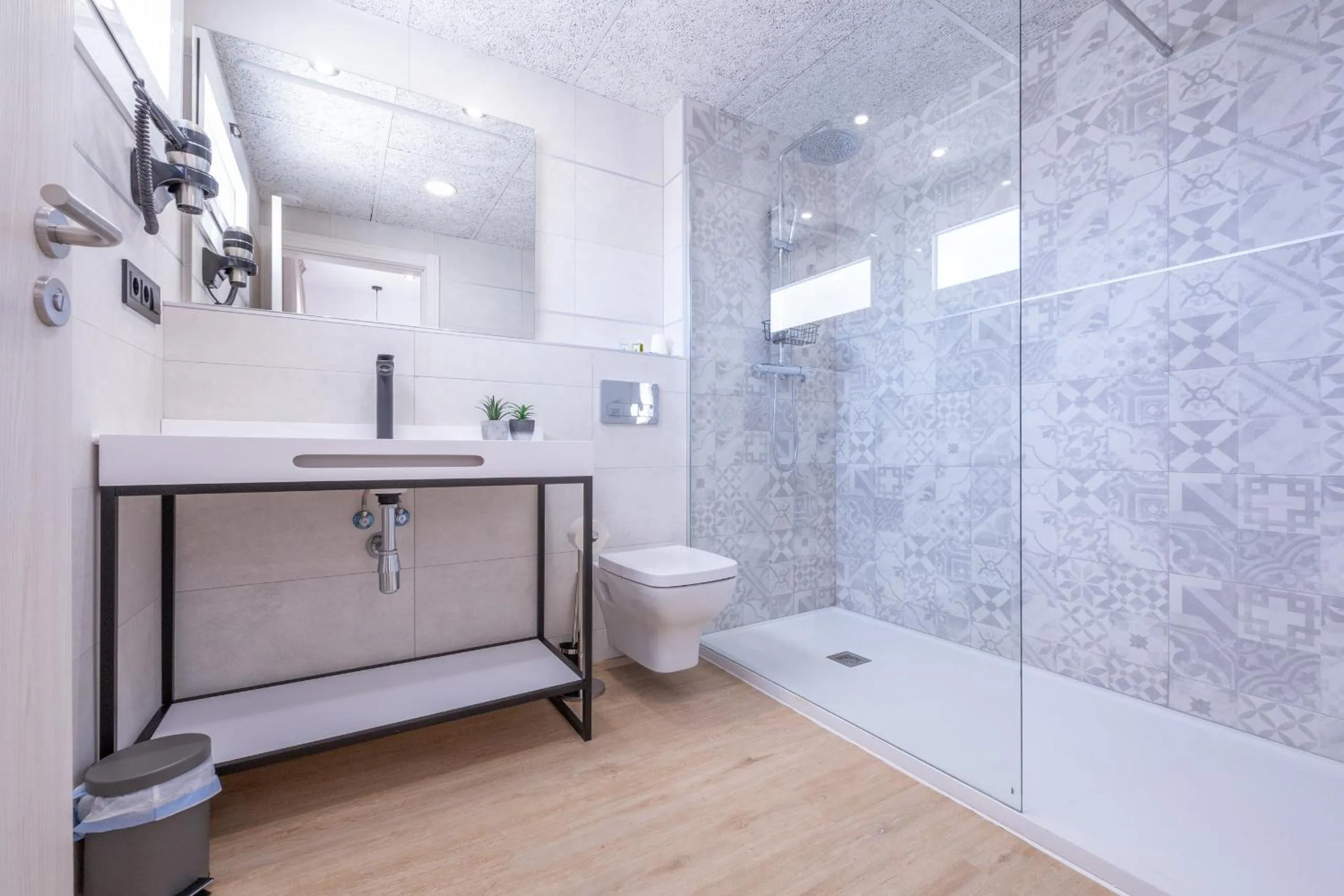 Shower in Hotel Costa Brava