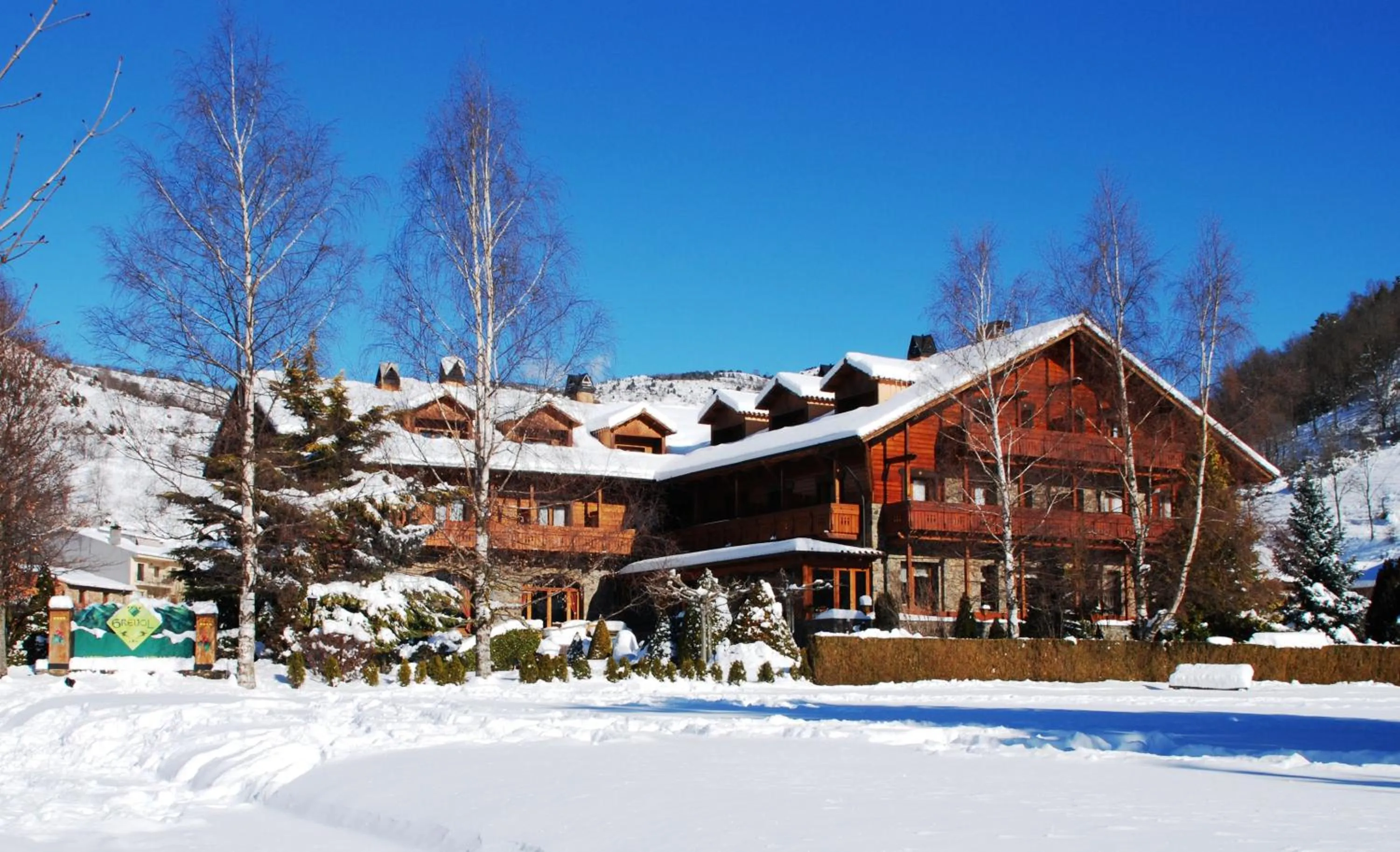 Property building in Hotel Grèvol Spa
