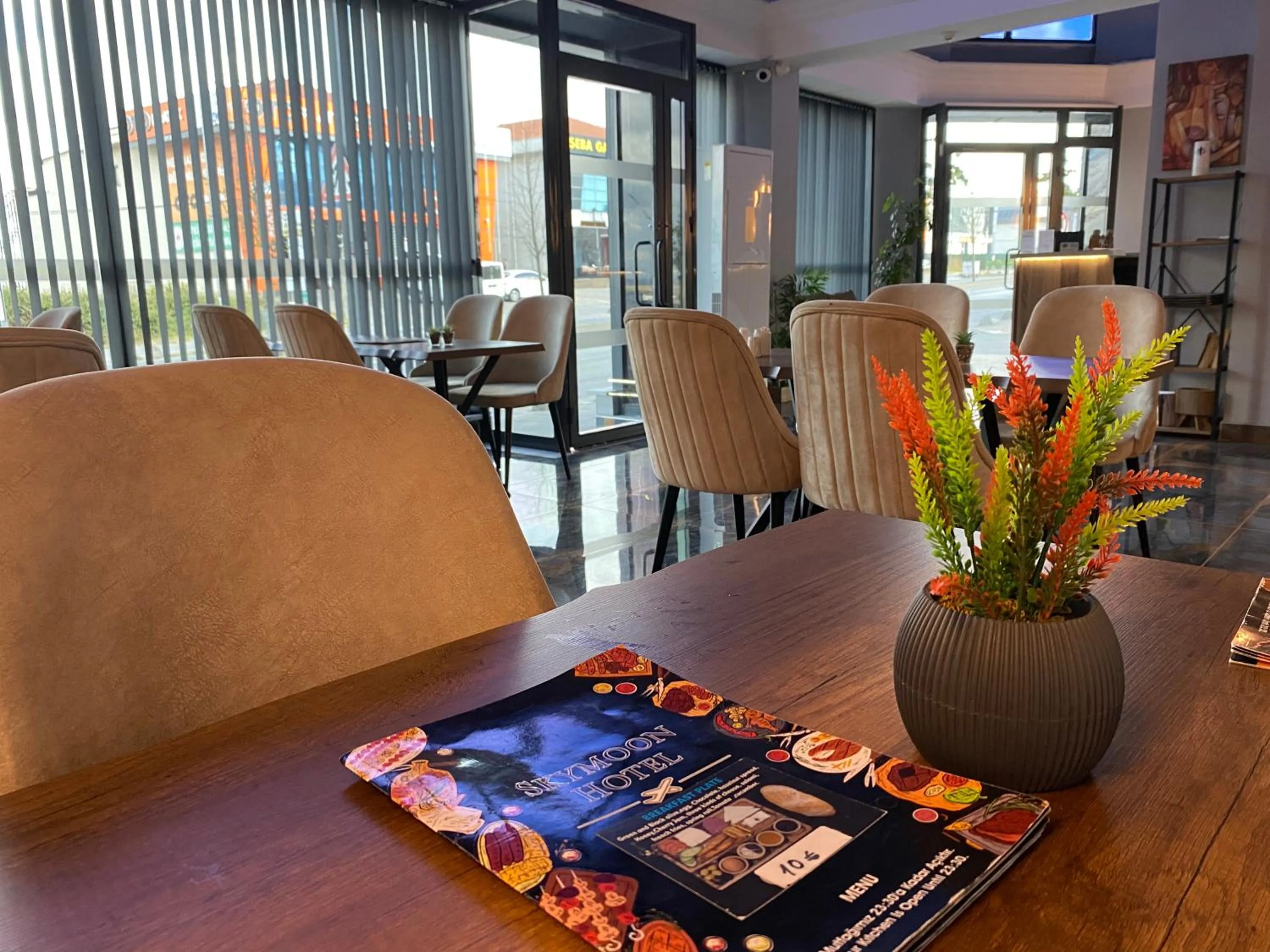 Restaurant/places to eat in Skymoon Istanbul Airport Hotel