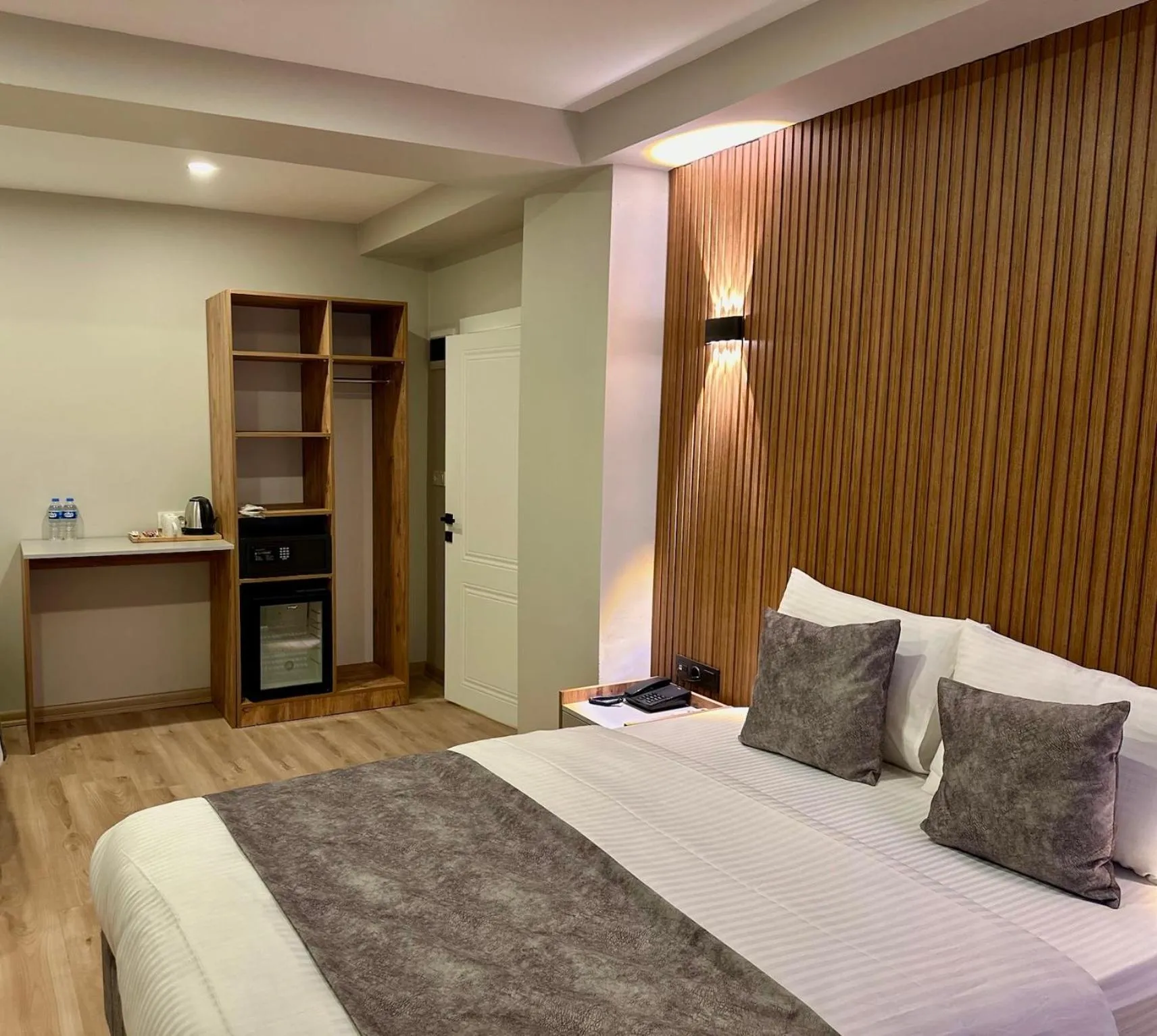 Bedroom, Bed in Skymoon Istanbul Airport Hotel