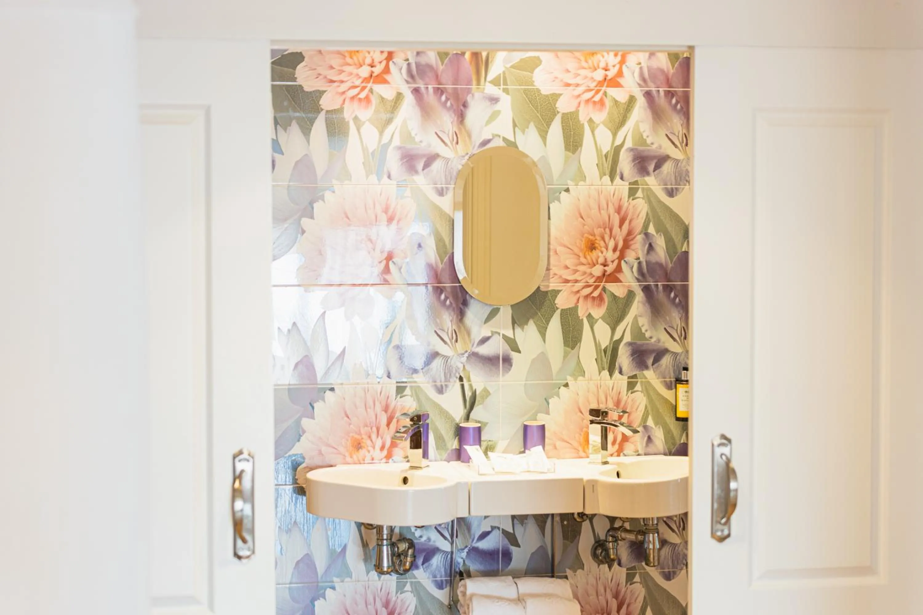 Bathroom in Lago Garden Apart-Suites & Spa Hotel