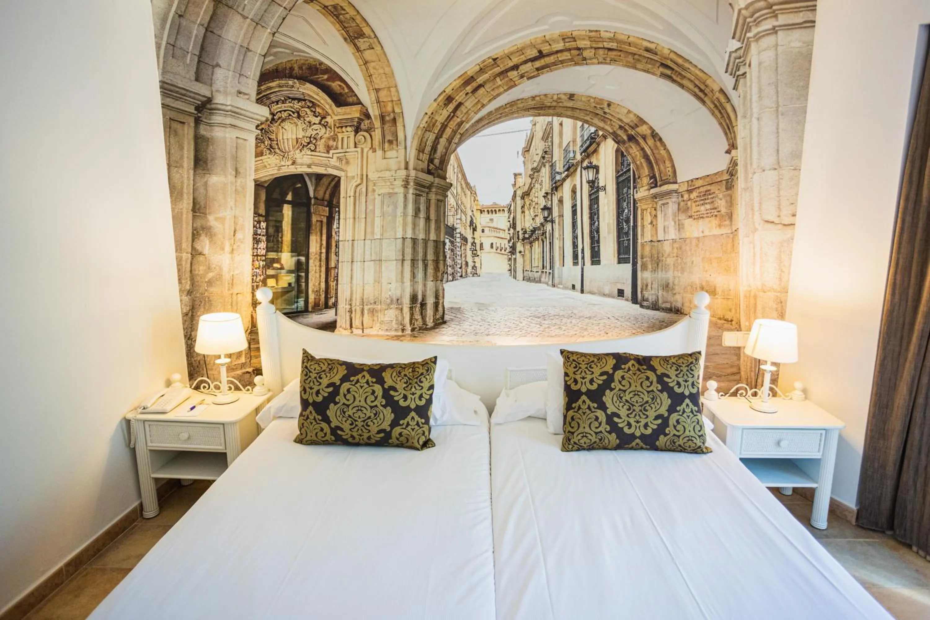 Bed in Lago Garden Apart-Suites & Spa Hotel