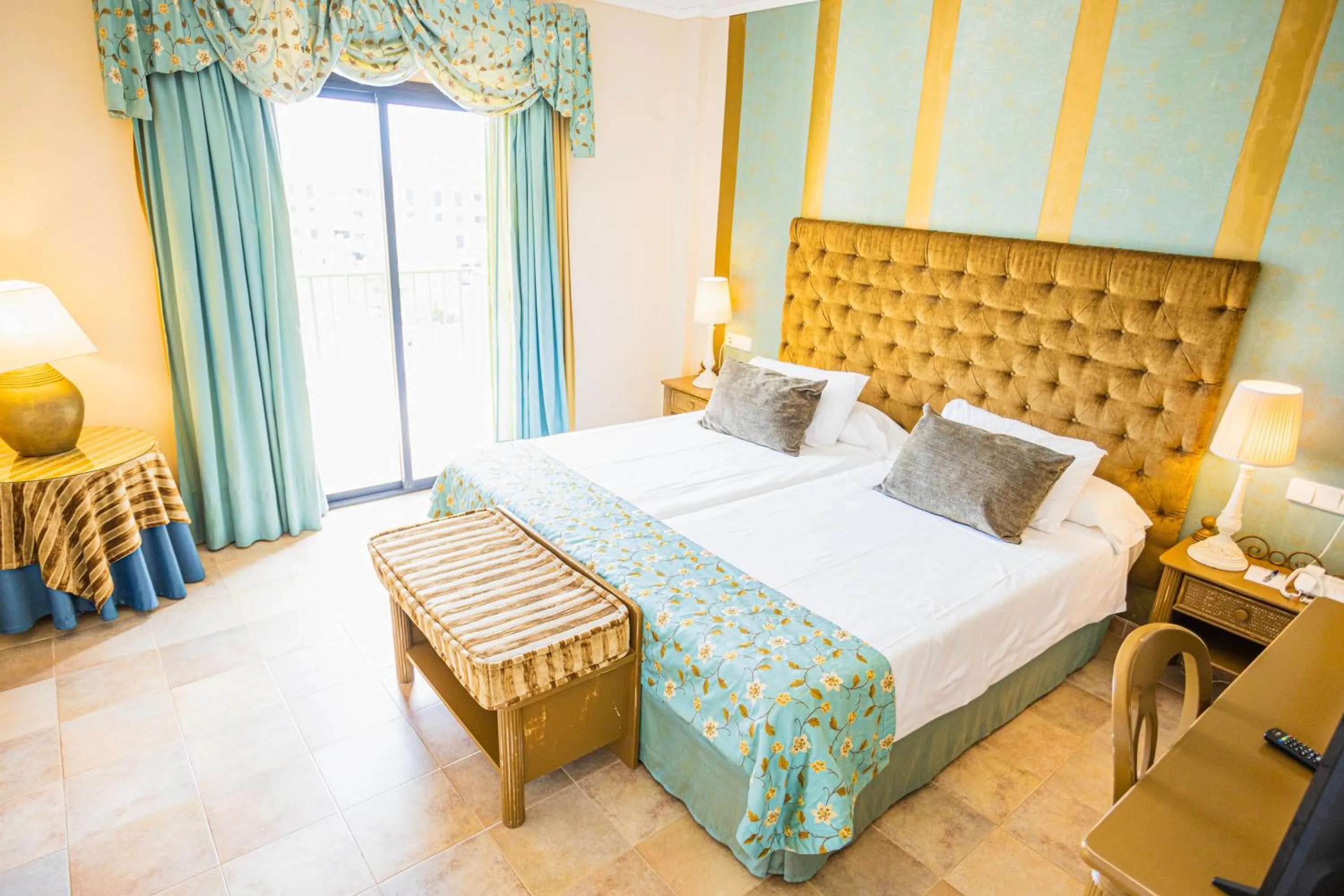 Bed in Lago Garden Apart-Suites & Spa Hotel