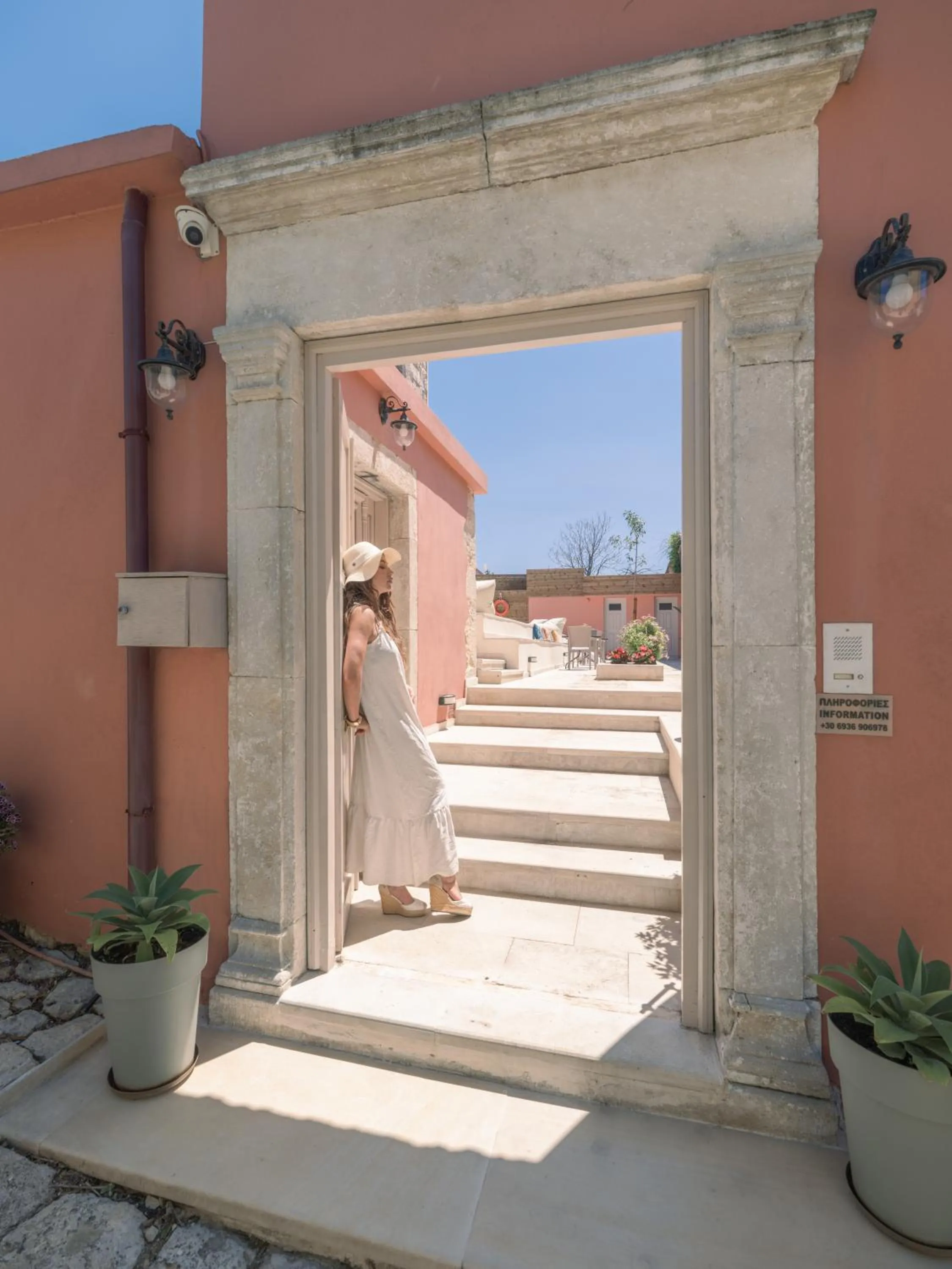 Arhontiko Arhanes Suites