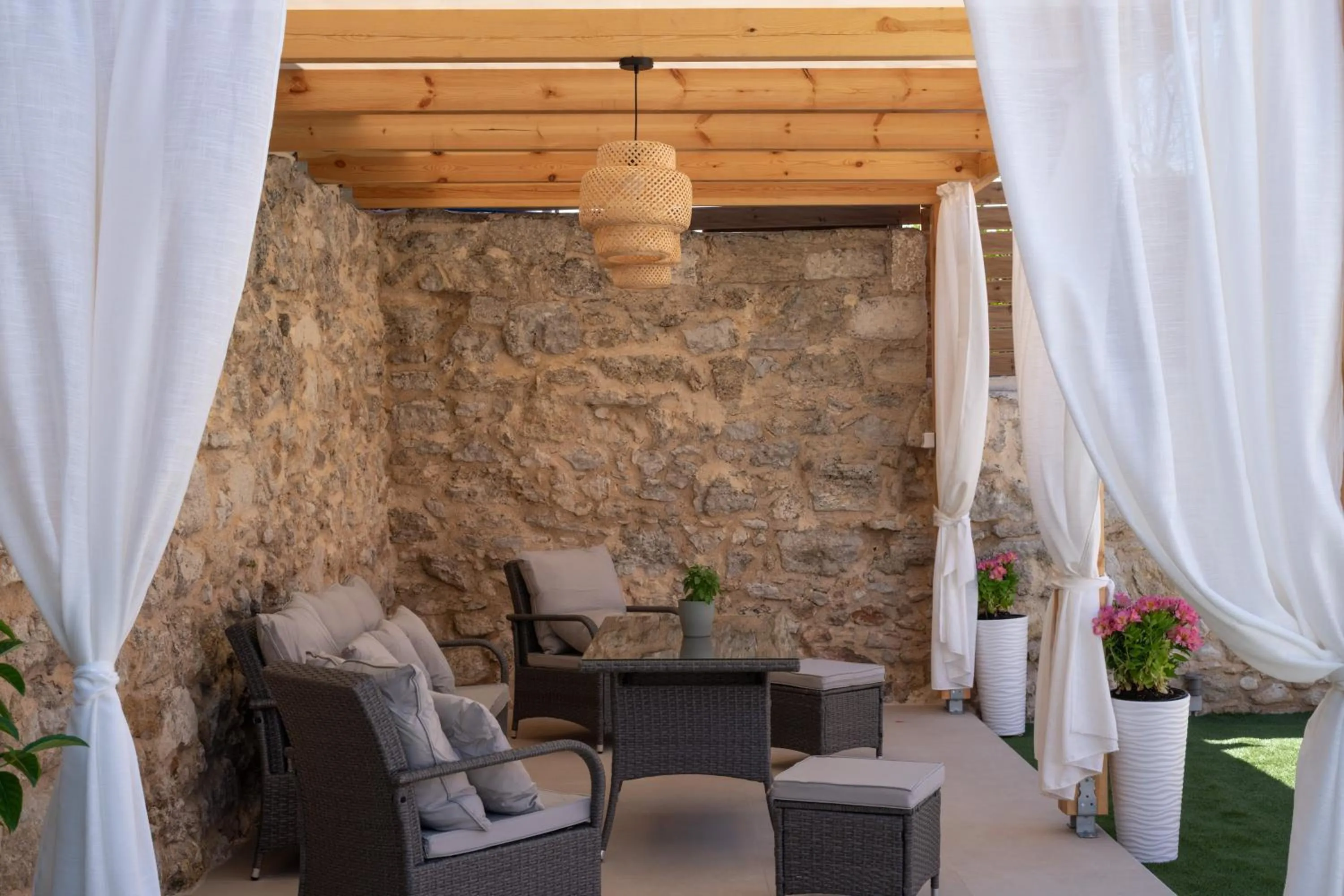 furniture in Arhontiko Arhanes Suites