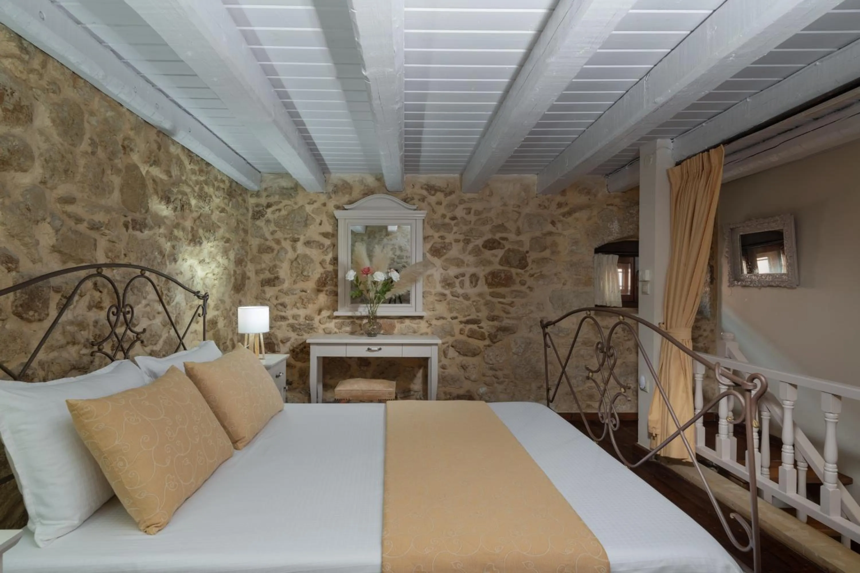 Bedroom, Bed in Arhontiko Arhanes Suites