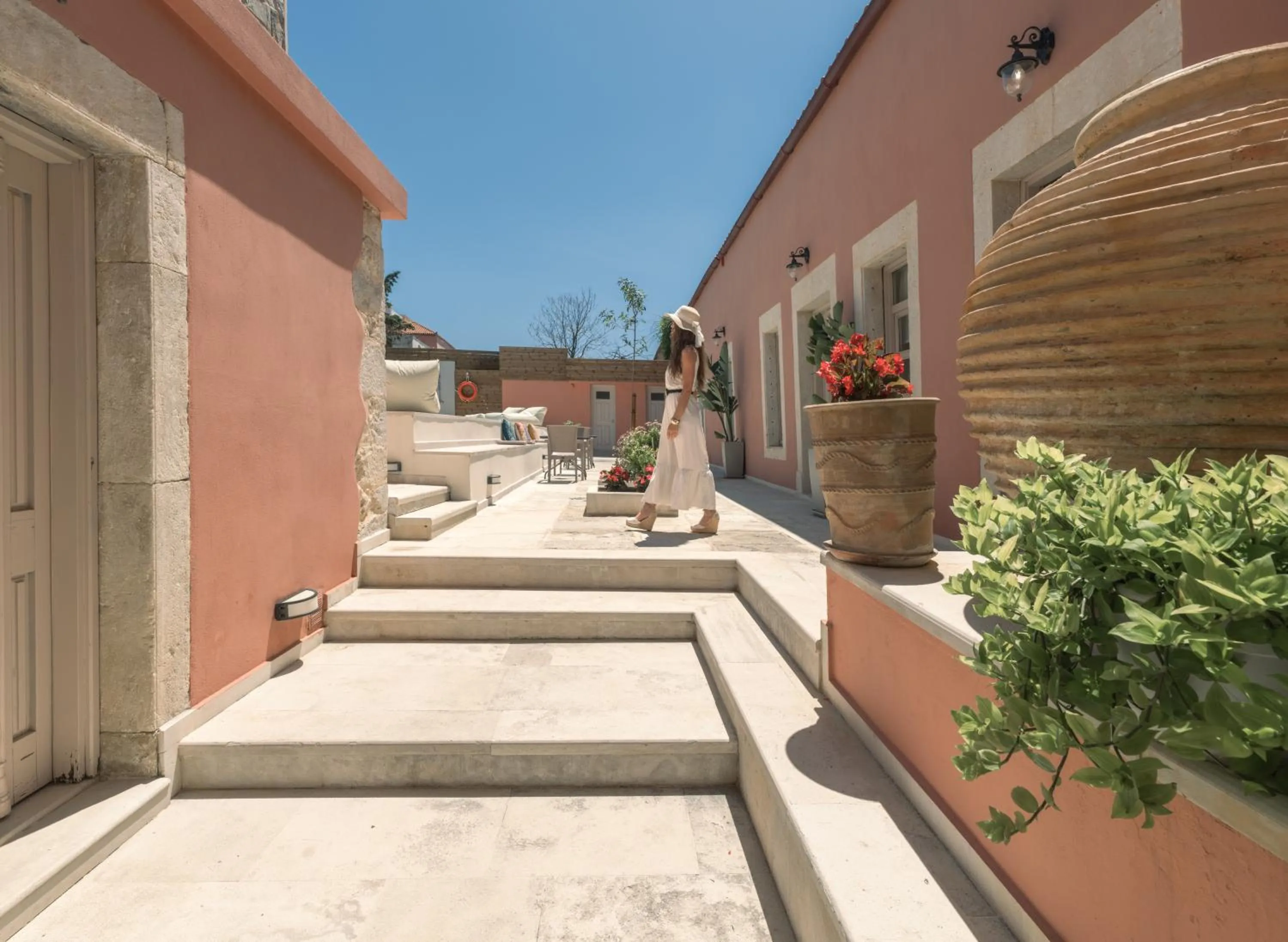 Arhontiko Arhanes Suites