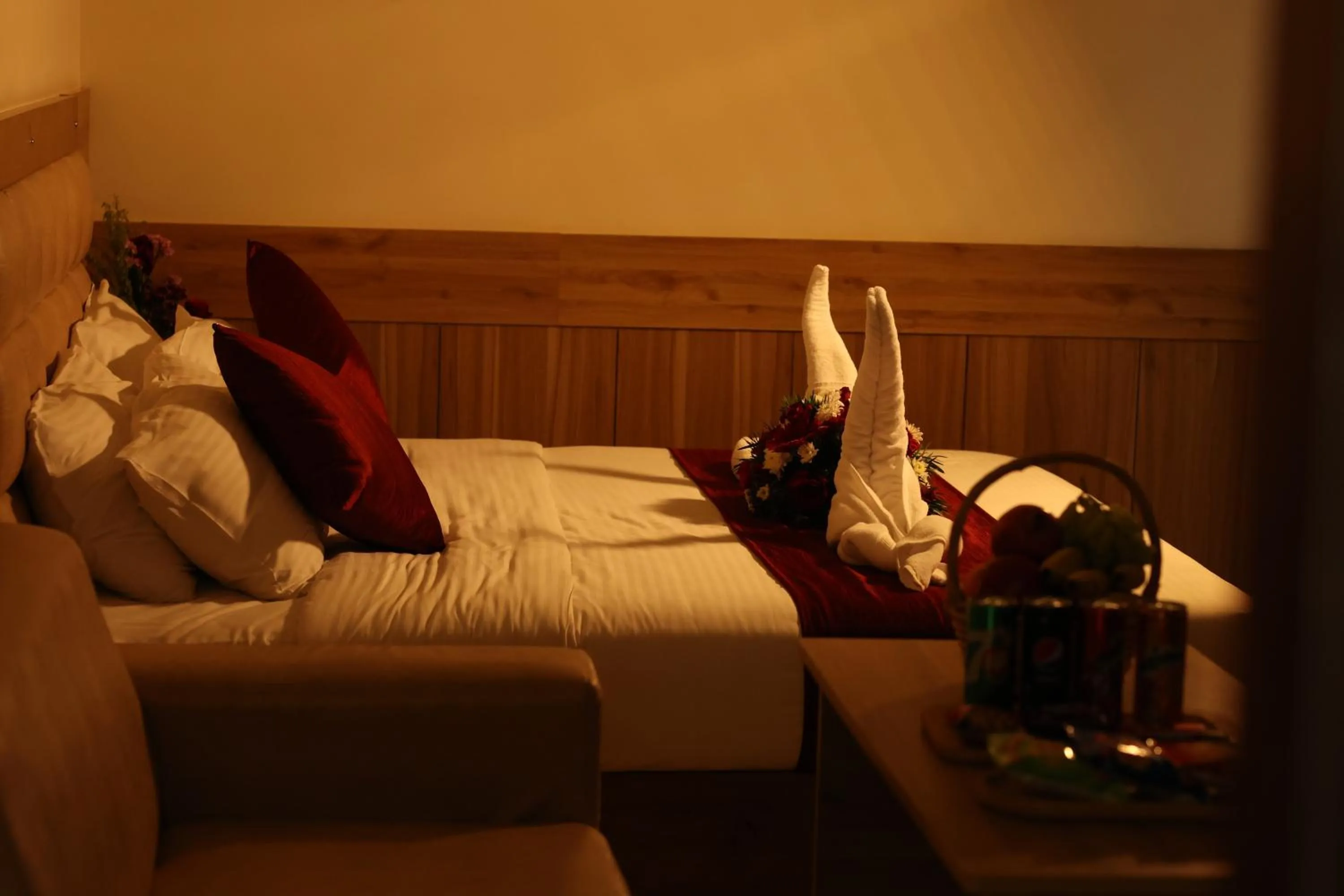 Bed in Balaji Regency Kanhangad