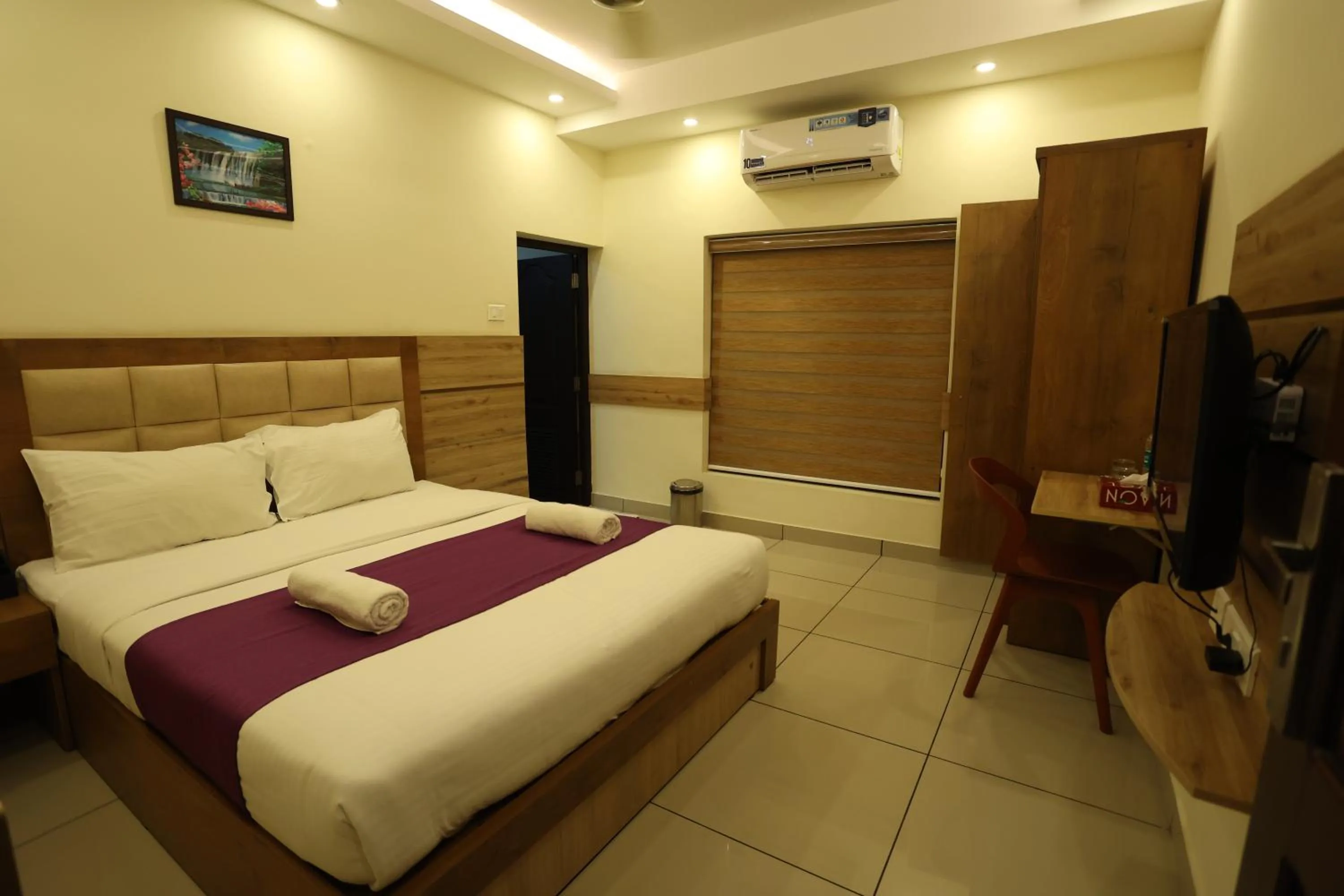 Bed in Balaji Regency Kanhangad