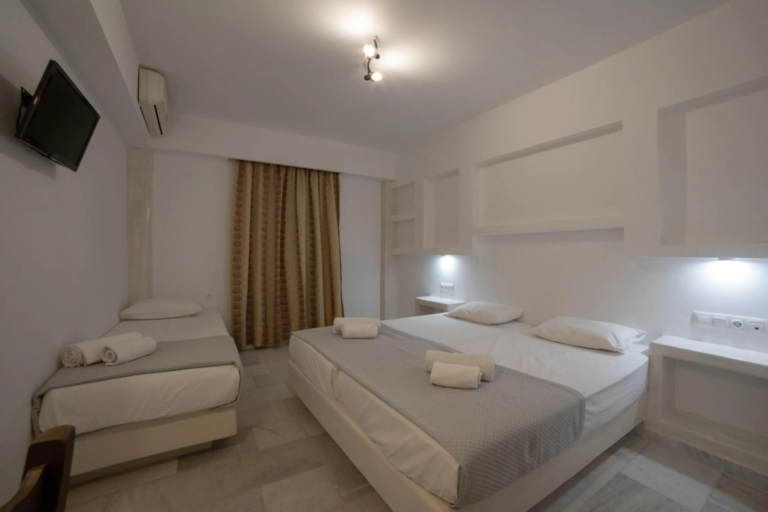 Photo of the whole room, Bed in Aphrodite Hotel & Apartments