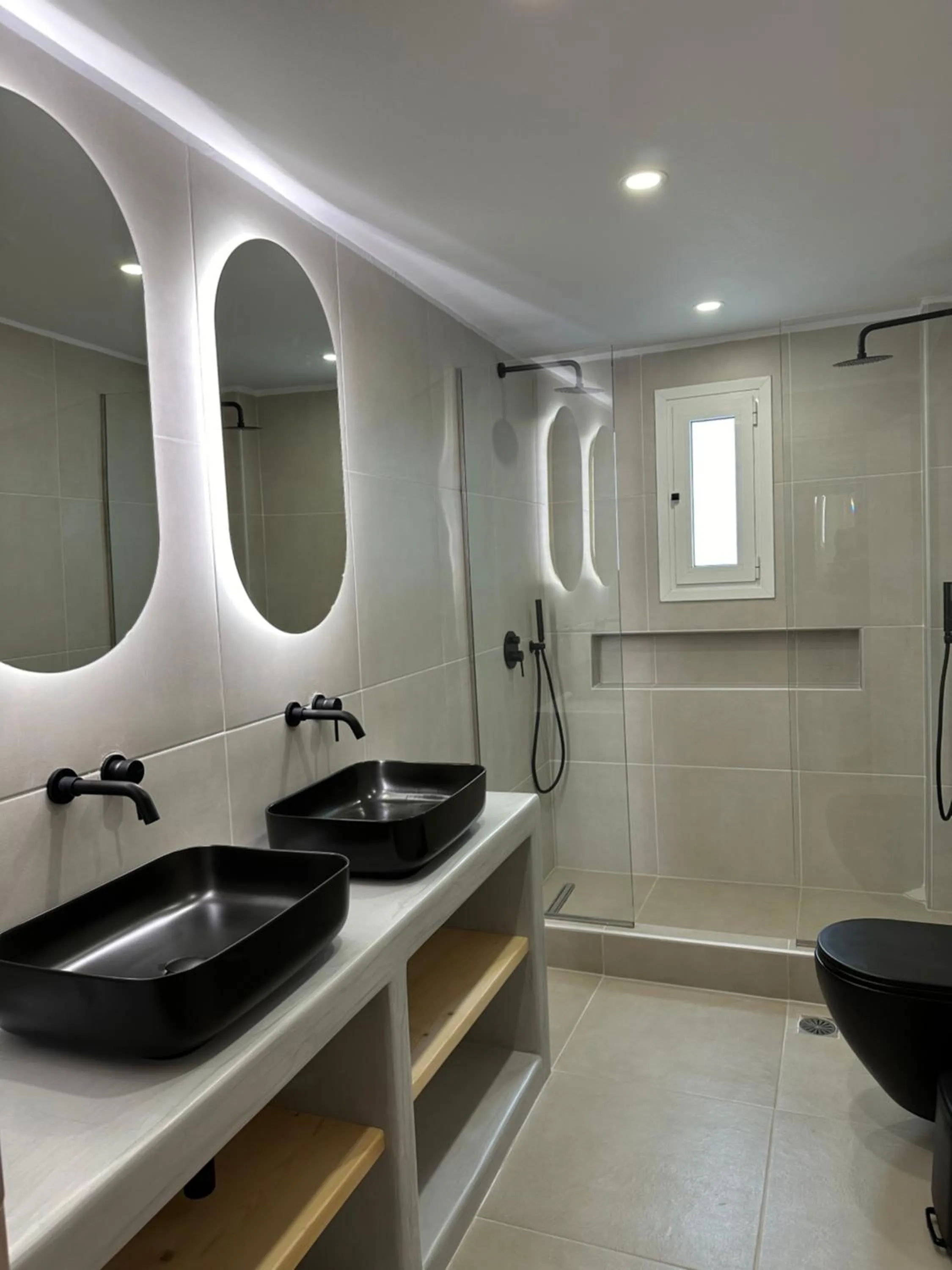 Shower in Aphrodite Hotel & Apartments