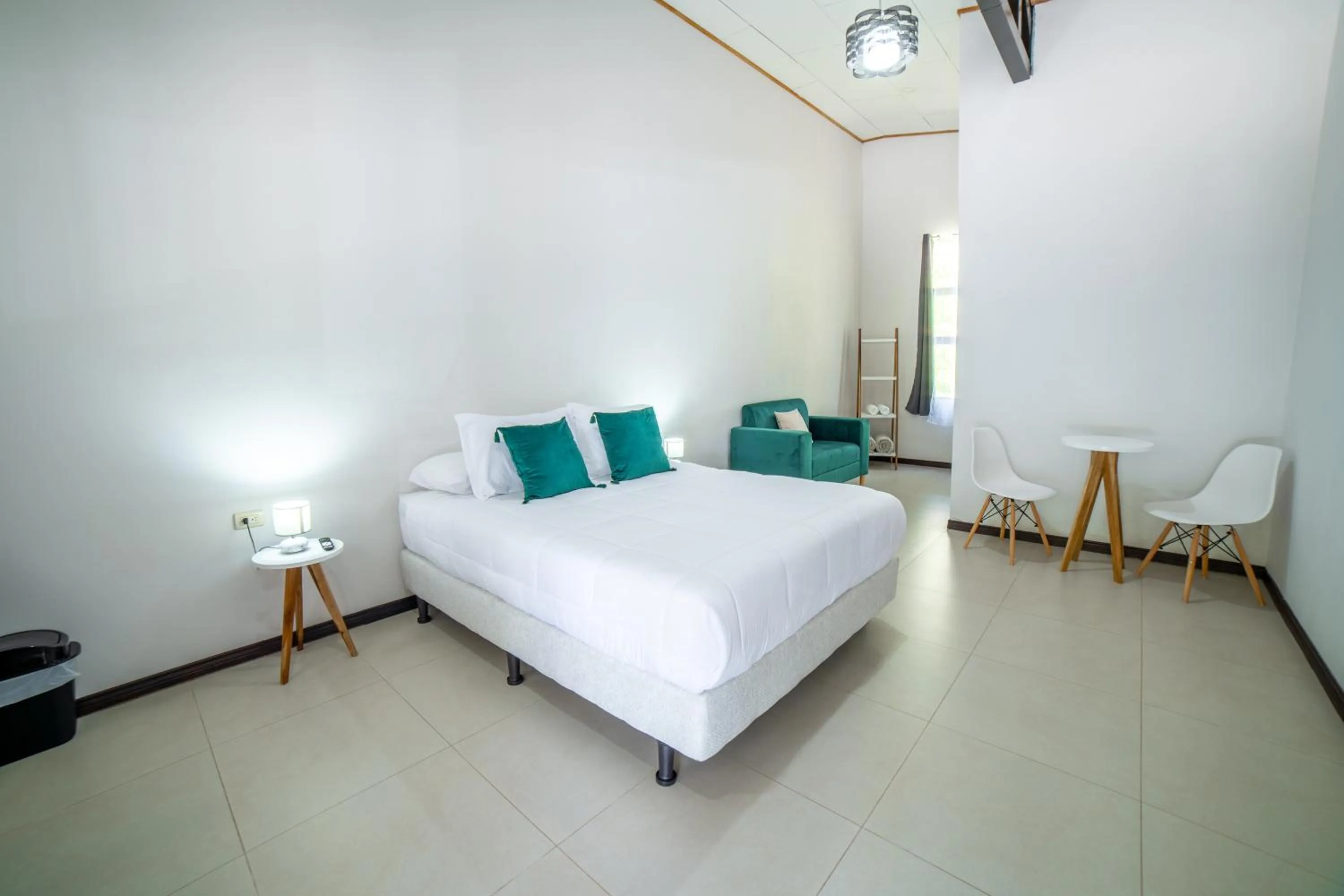 Photo of the whole room, Bed in Natüra Hotel Monteverde