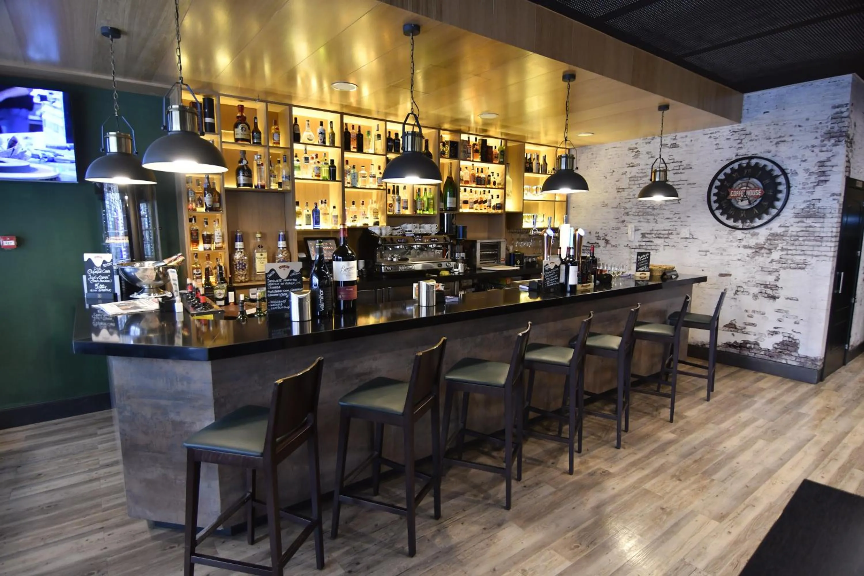 Lounge or bar in DWO Urban Granada