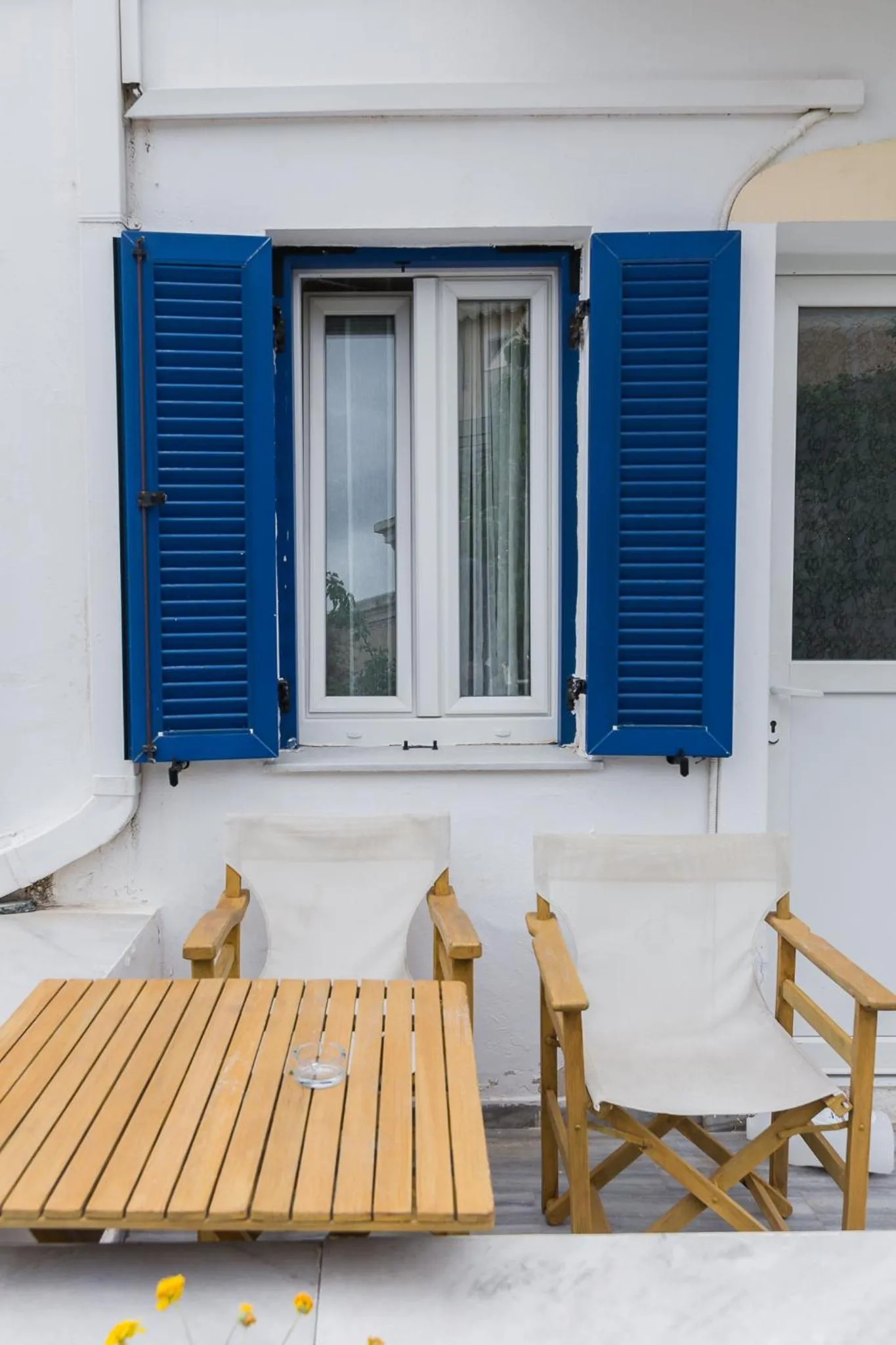 Garden view in Captain Manolis