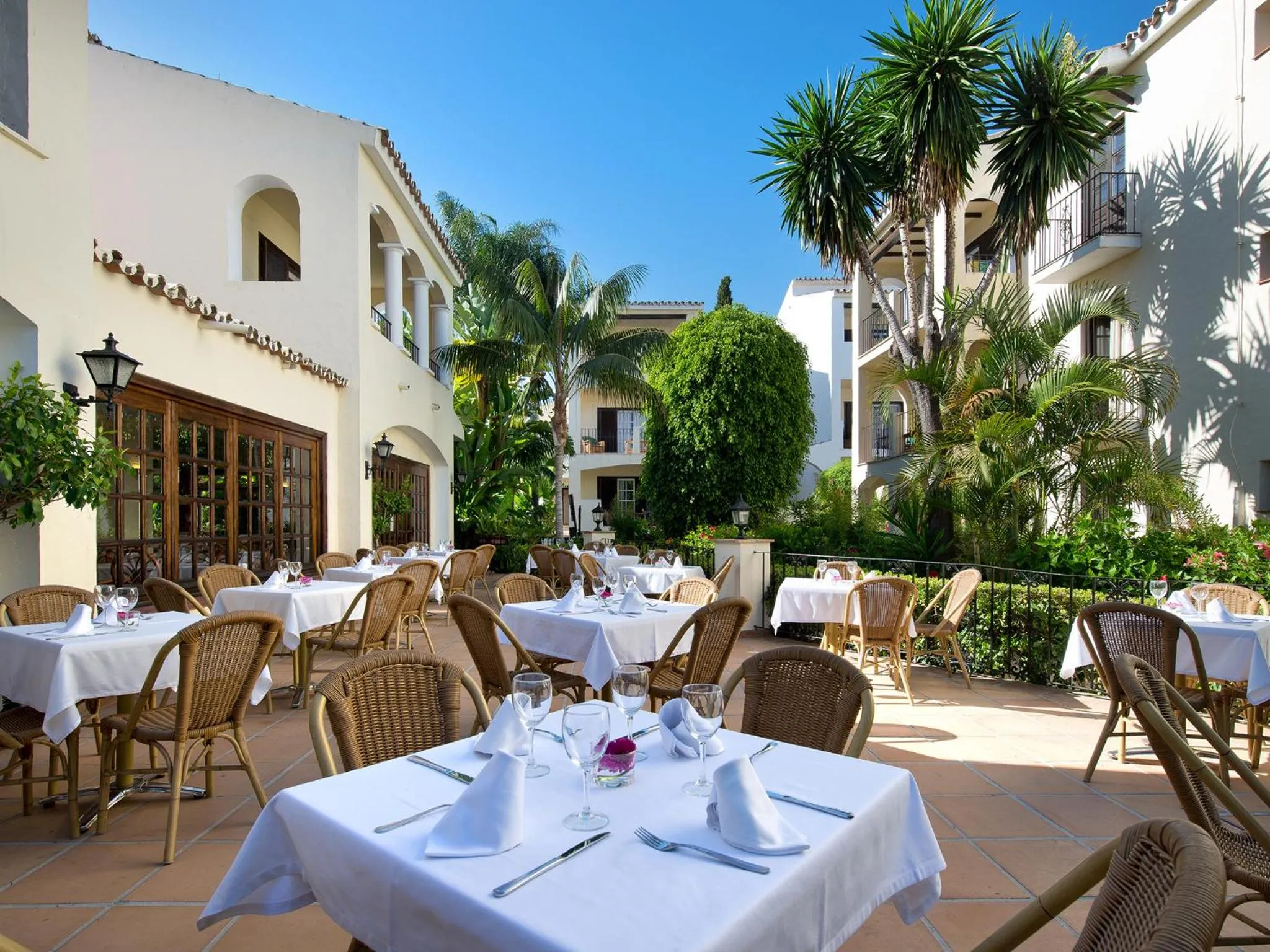 Restaurant/places to eat in BlueBay Banús