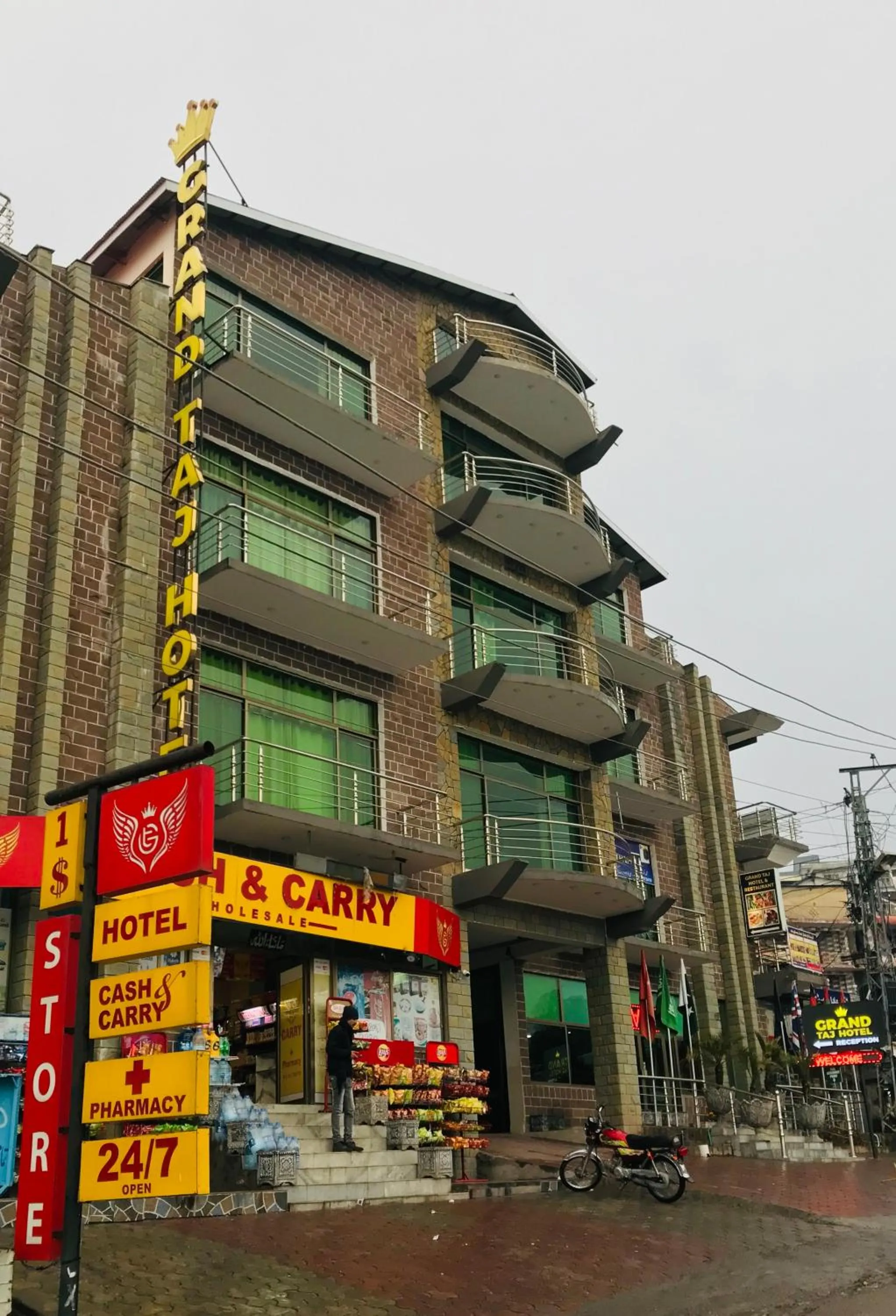 Property building in Grand Taj