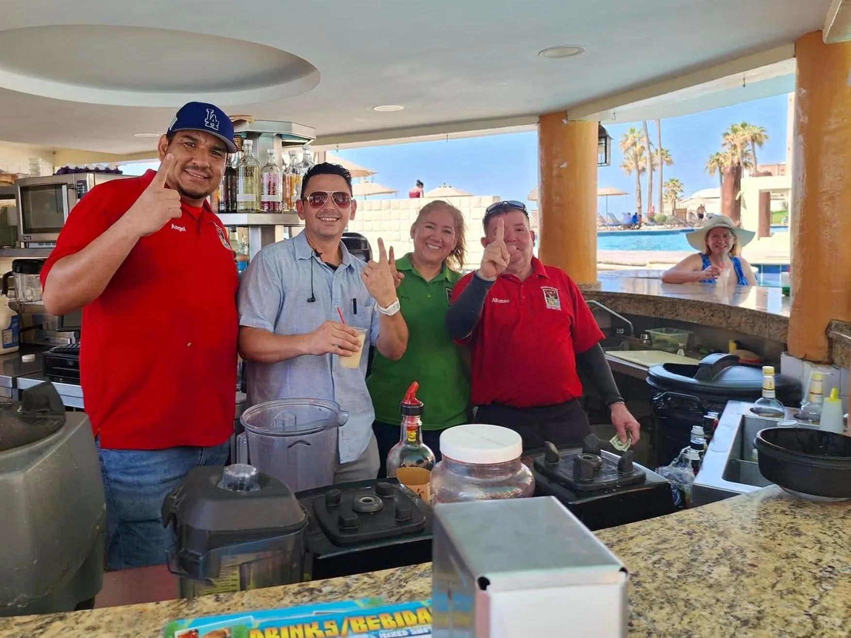 Lounge or bar in Sonoran Sea Resort BEACHFRONT Condo E203