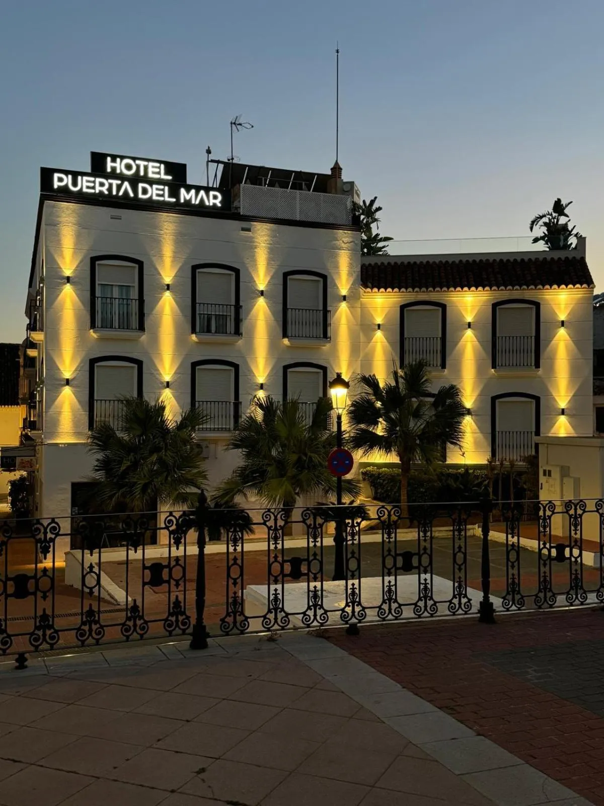 Facade/entrance in Hotel Puerta del Mar - Adults Recommended