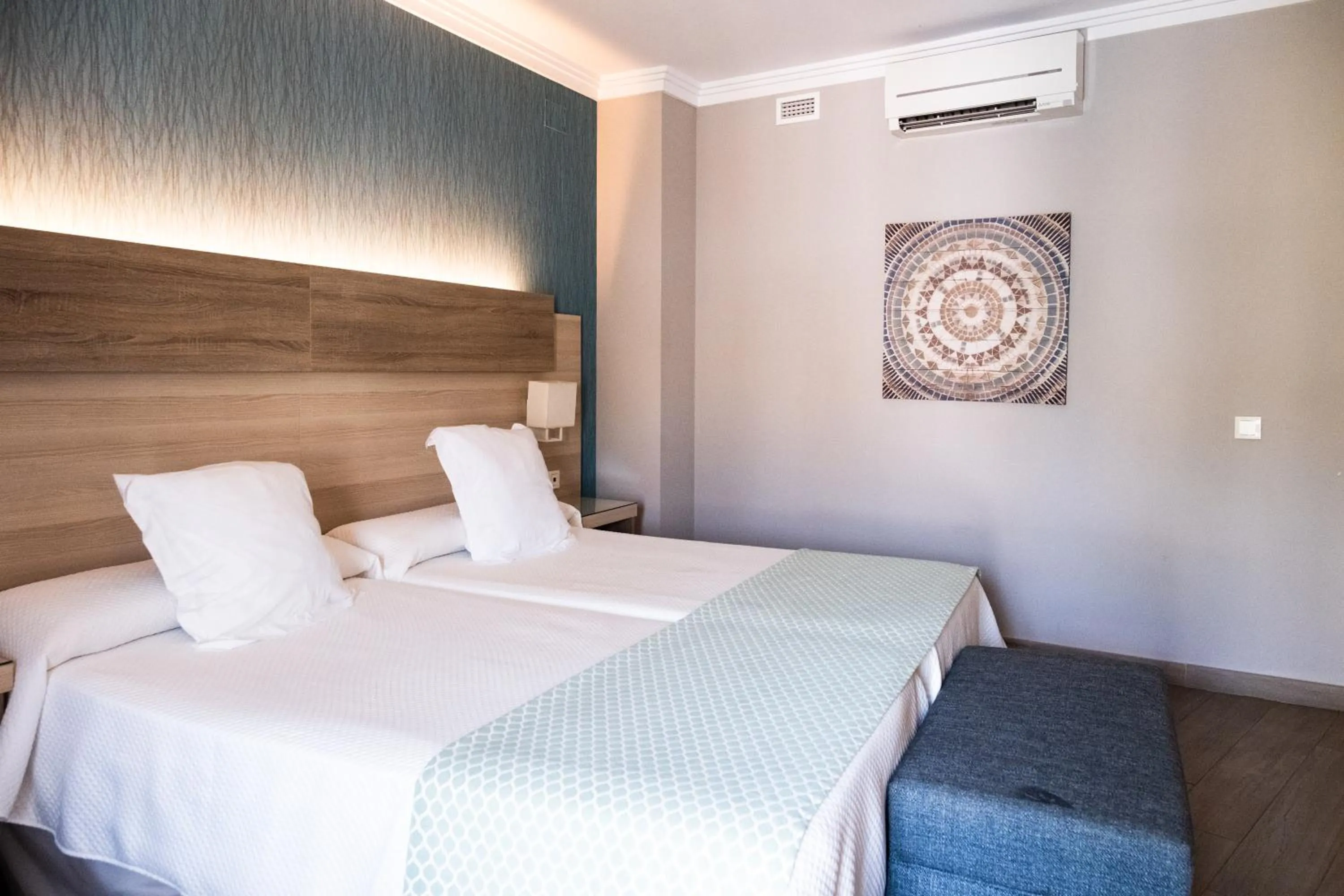 Bed in Hotel Puerta del Mar - Adults Recommended