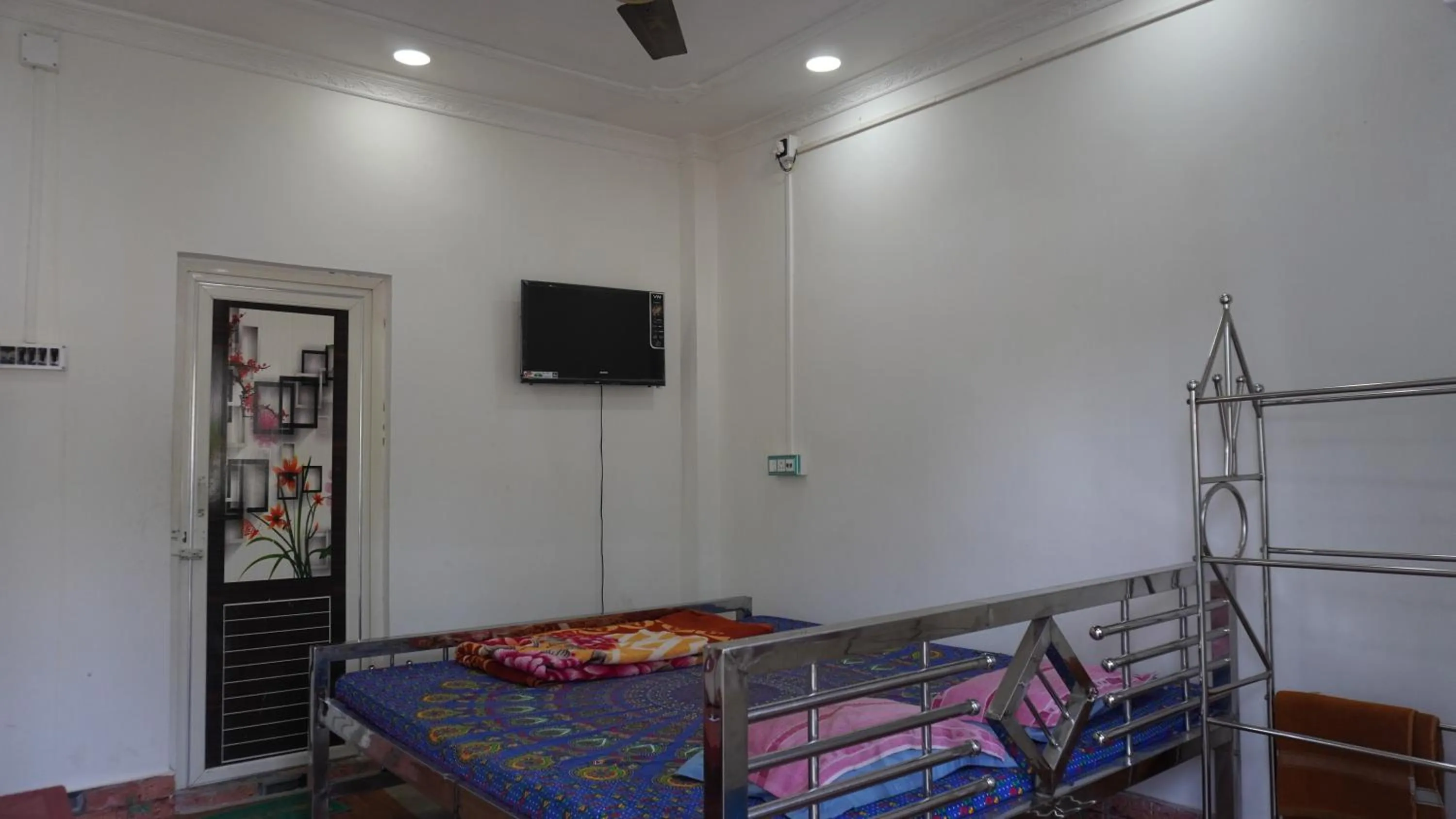 Bed in Tapama Resort Bakkhali