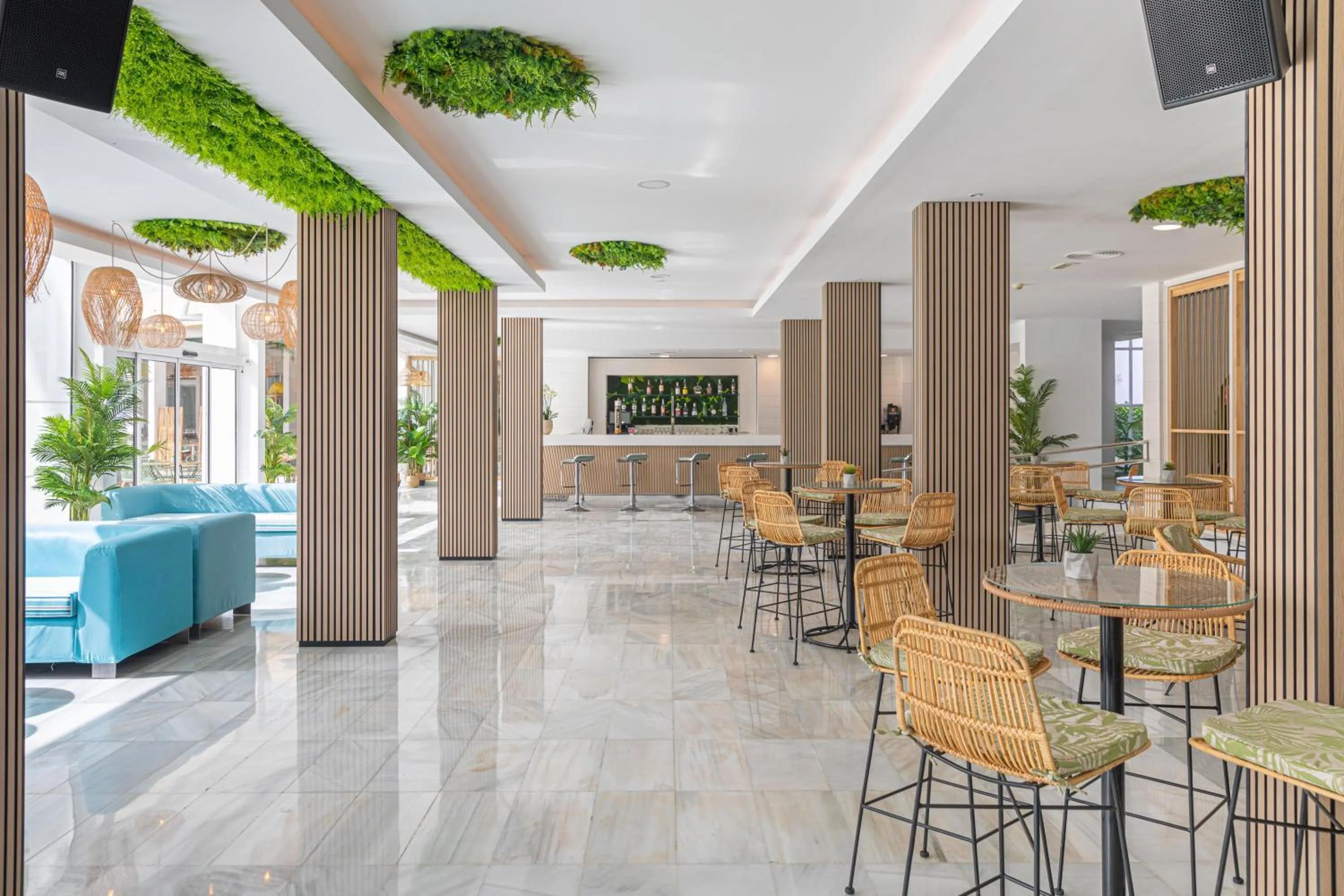 Lounge or bar in MarSenses Rosa del Mar Hotel & Spa