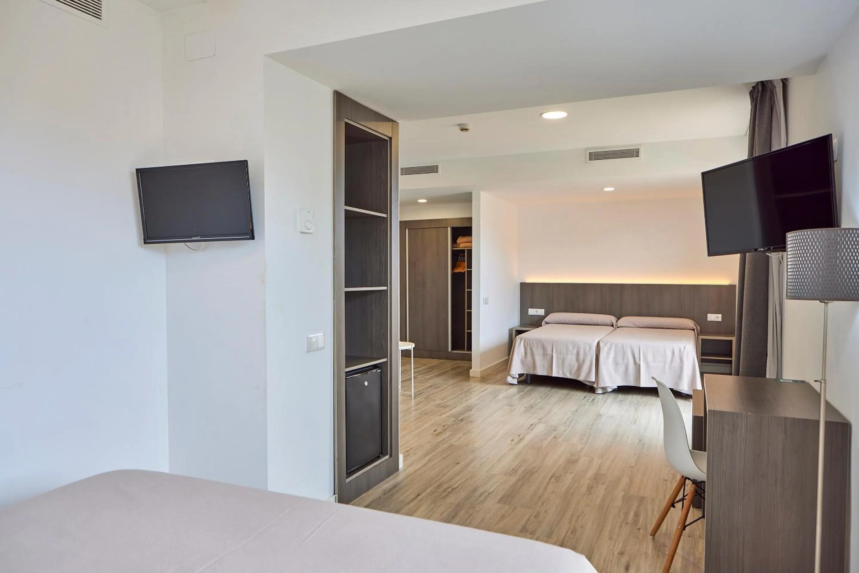 Photo of the whole room, Bed in Ona Don Juan