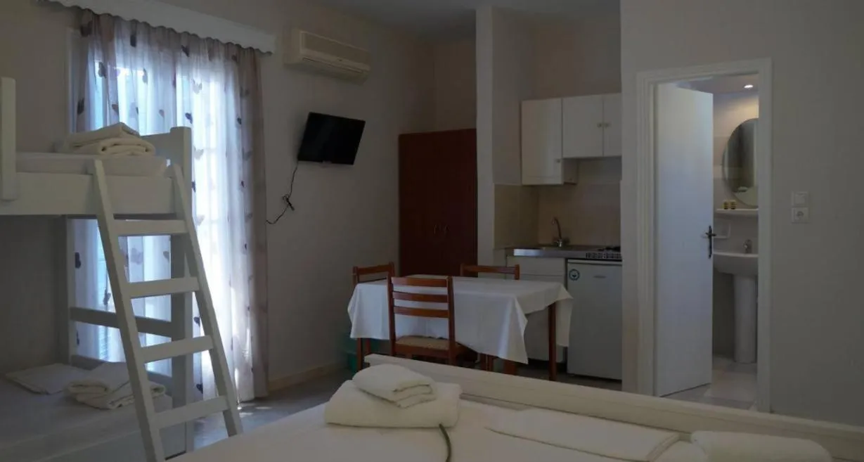 Bathroom, Bed in Hotel Sagterra