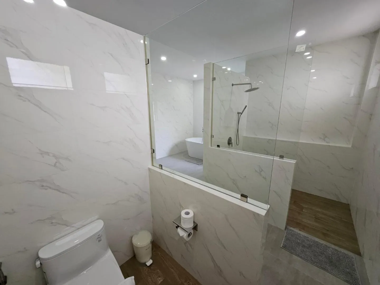 Shower in Karisma Private Villa Pattaya