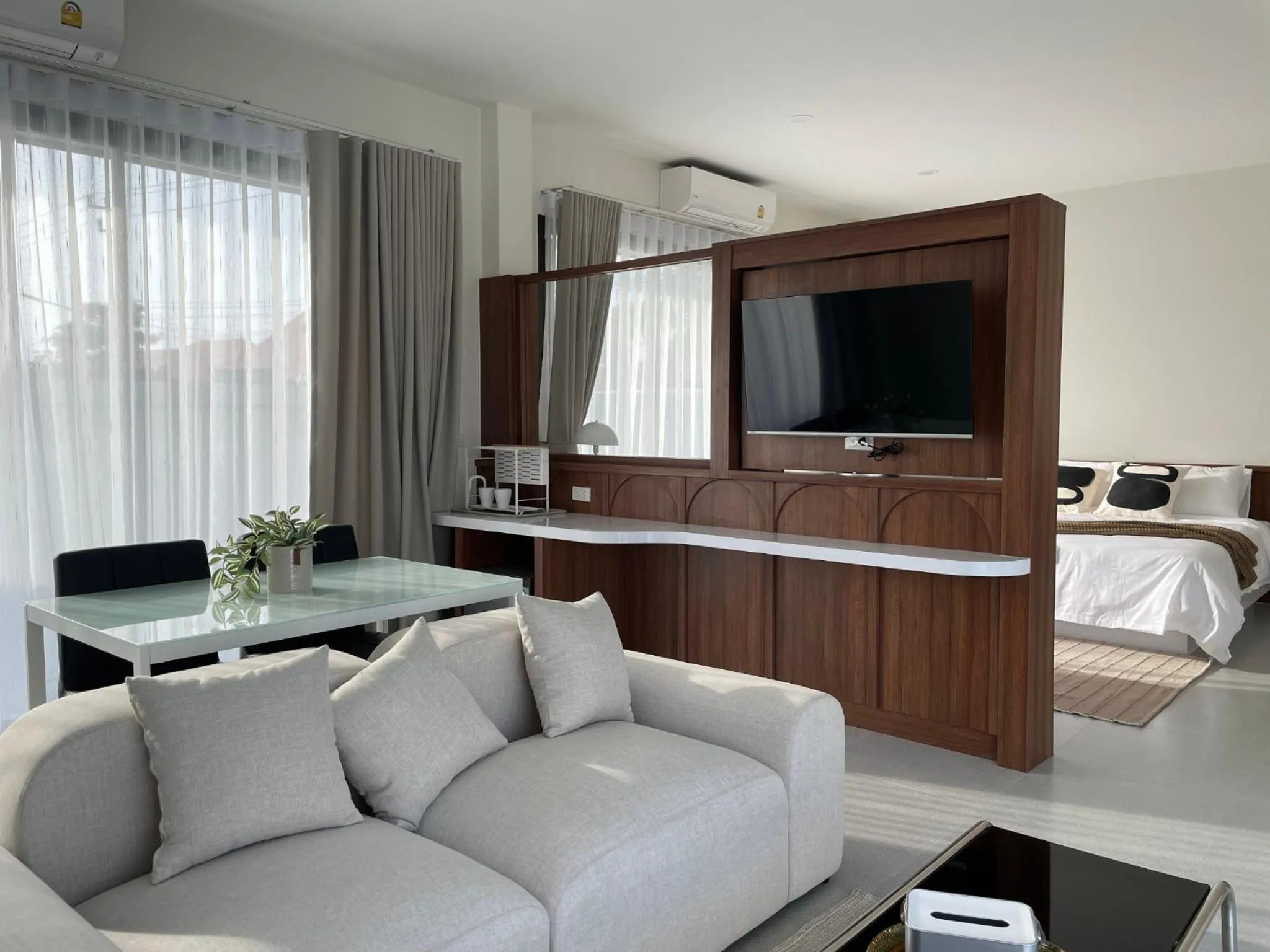 Living room, Bed in Karisma Private Villa Pattaya