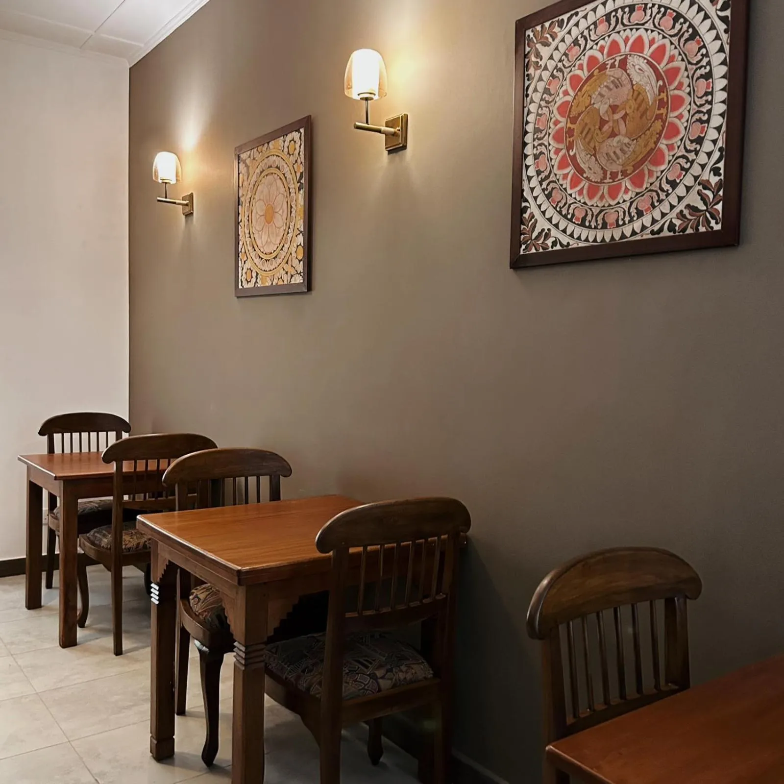 Dining area in Cliveland Residence
