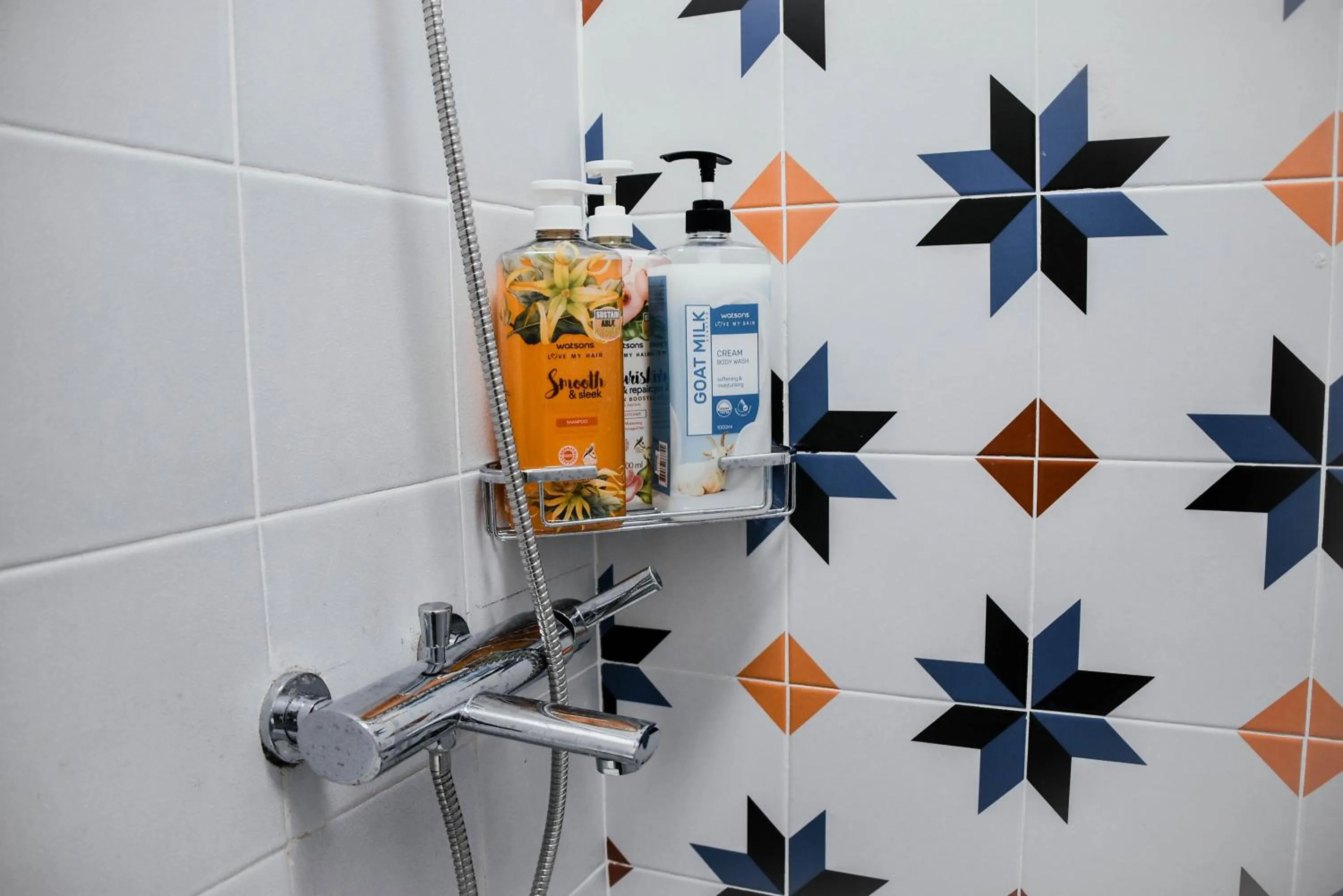 Shower in Olive Hostel Roxas City