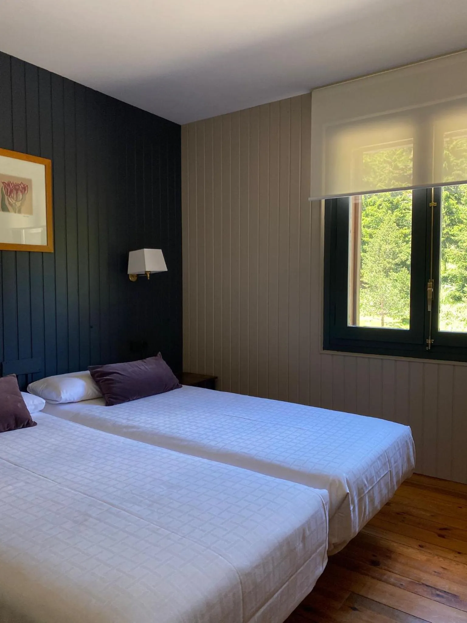 Photo of the whole room, Bed in Hotel Tobazo