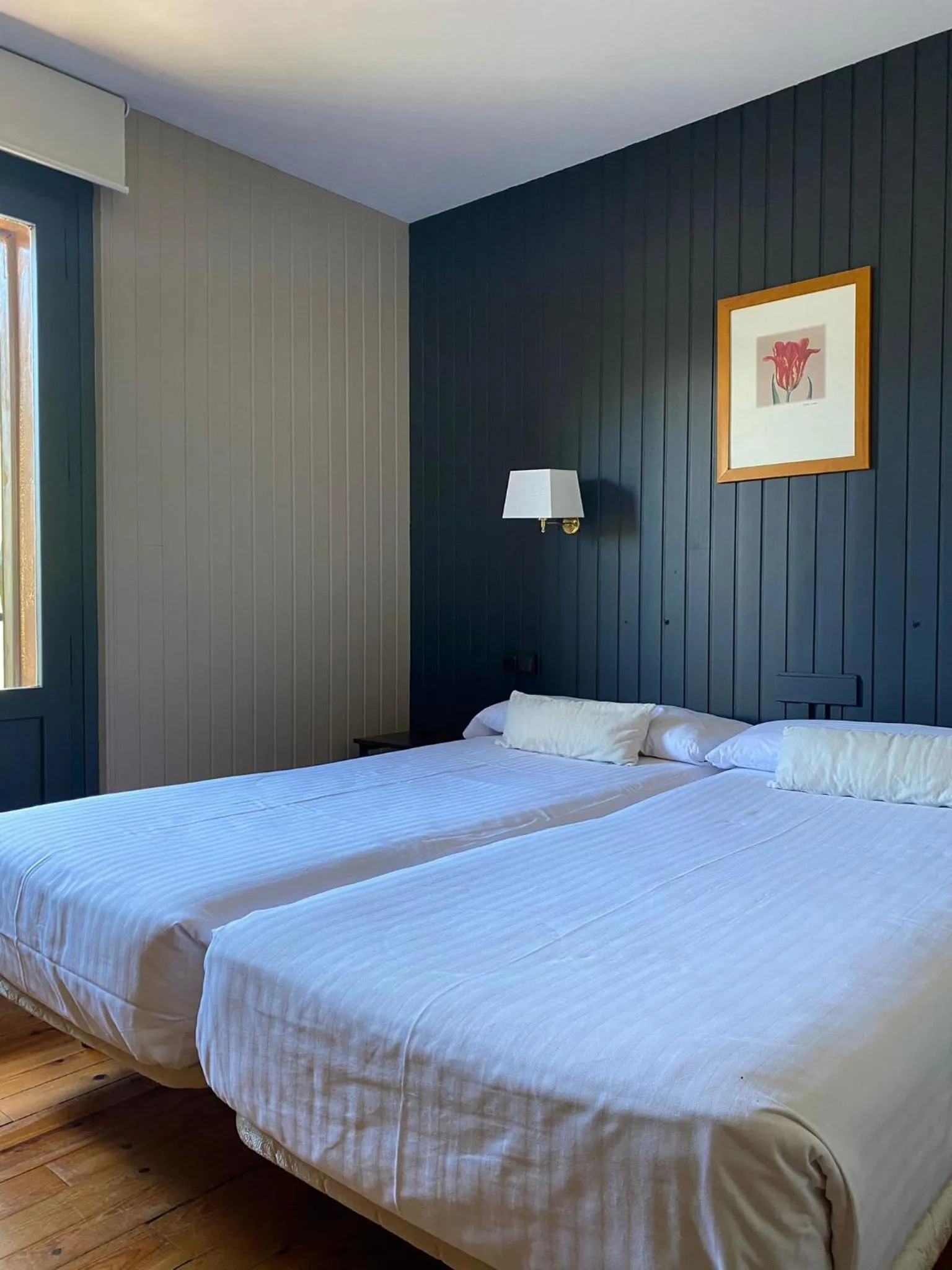 Photo of the whole room, Bed in Hotel Tobazo