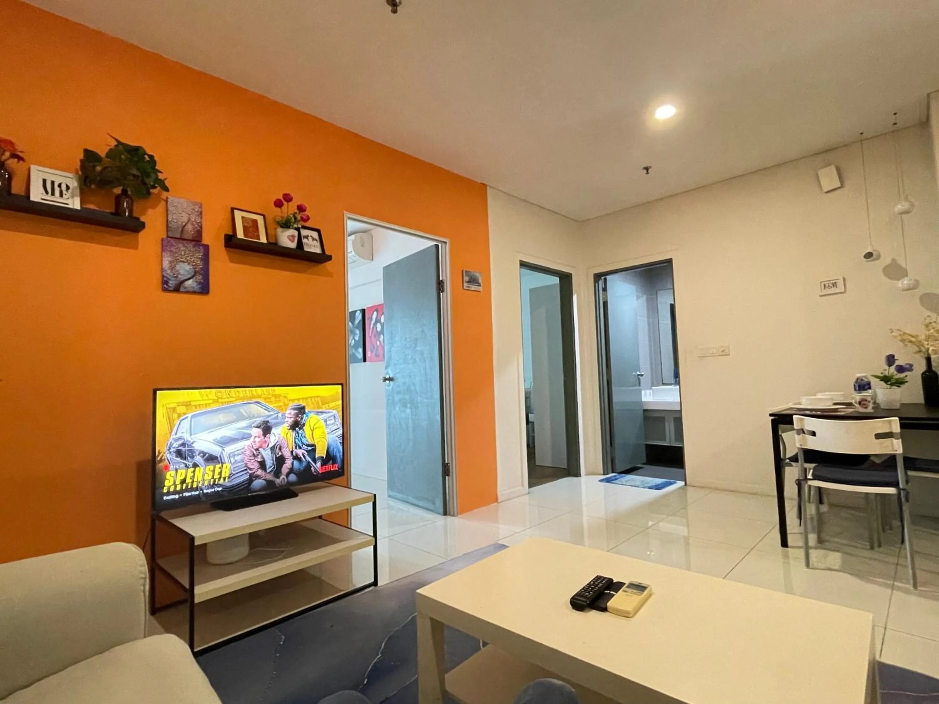 TV and multimedia in Mercu Summer Suite KLCC by Minshuku