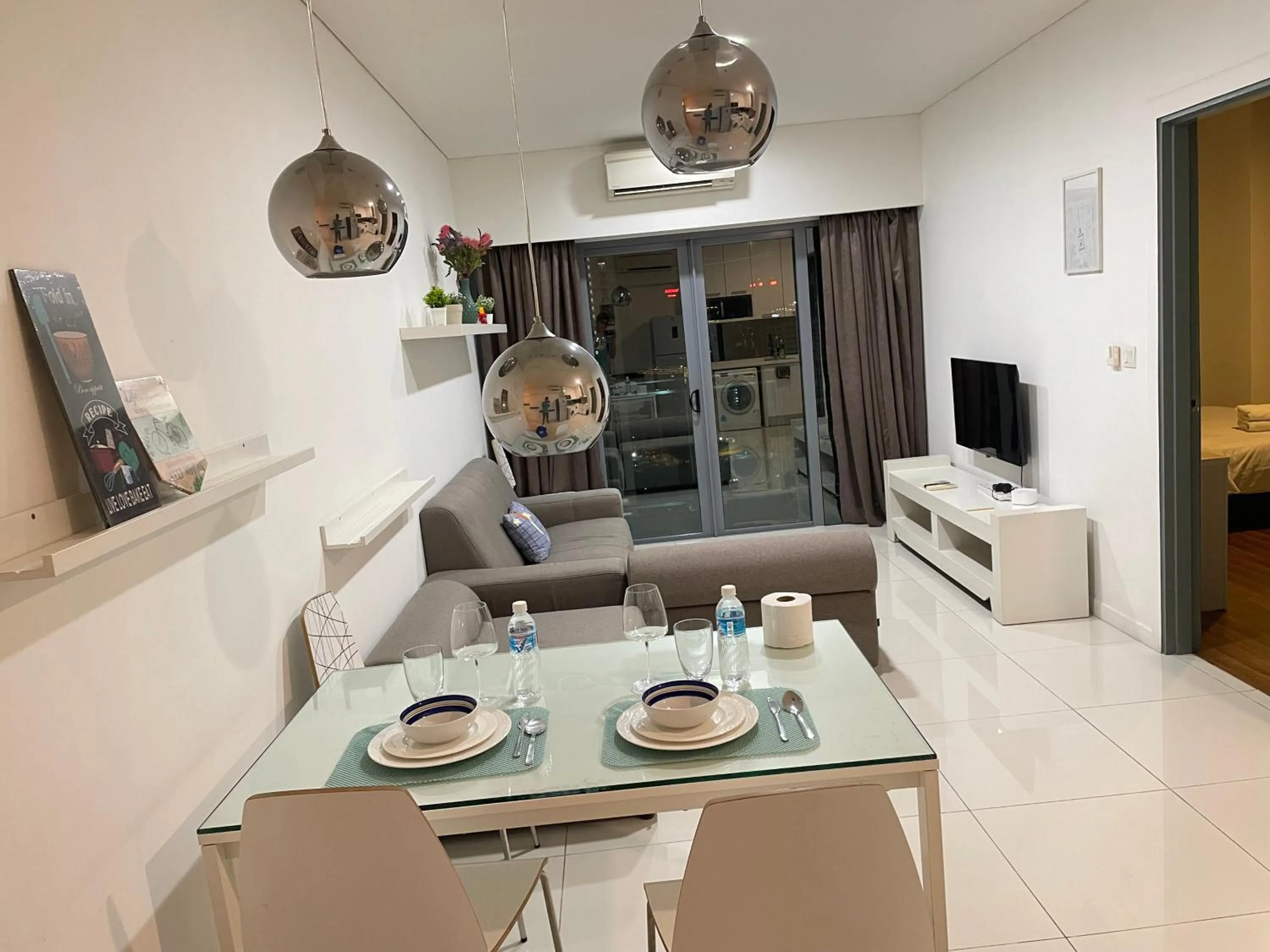 TV and multimedia in Mercu Summer Suite KLCC by Minshuku