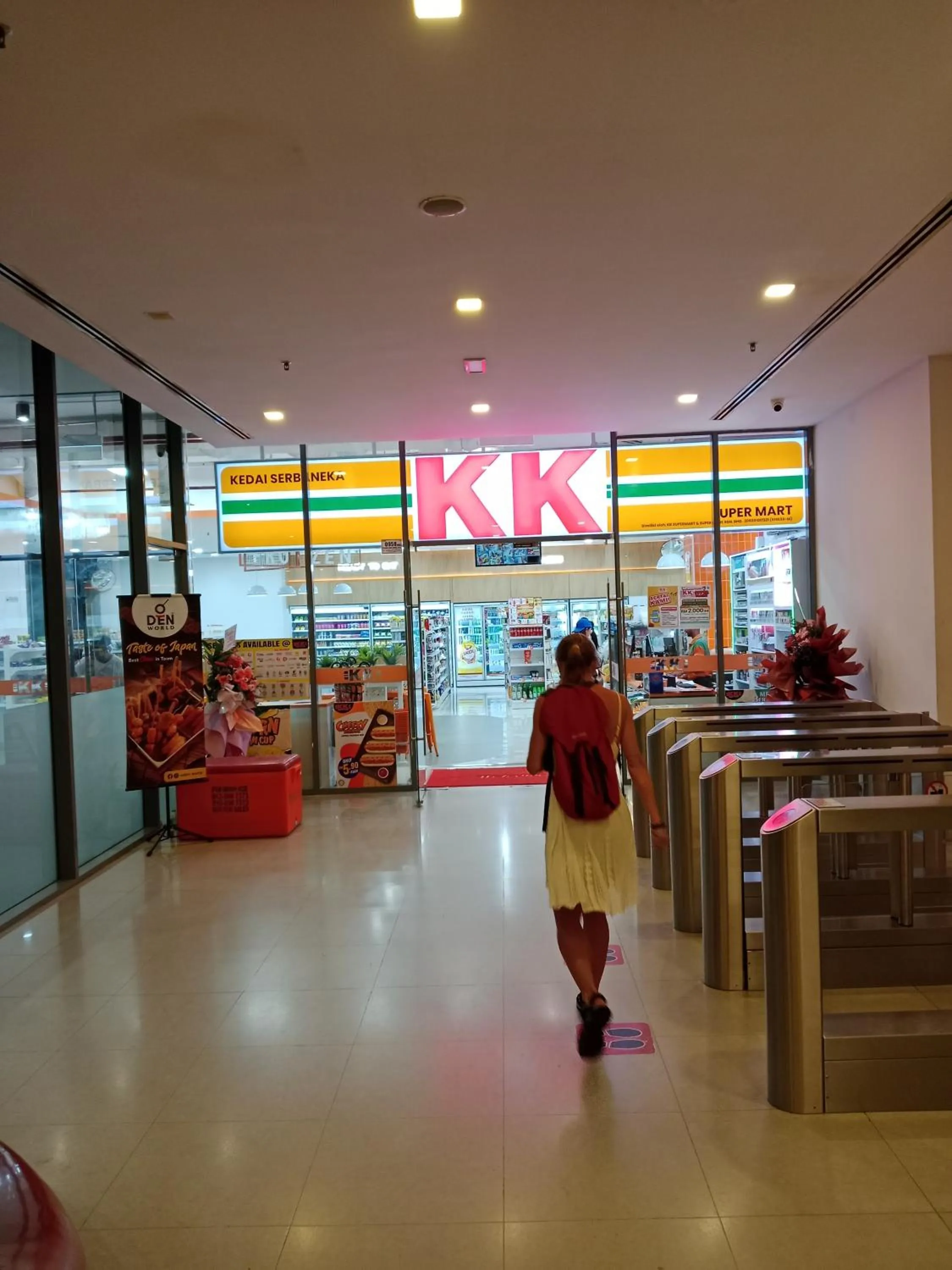 People in Mercu Summer Suite KLCC by Minshuku