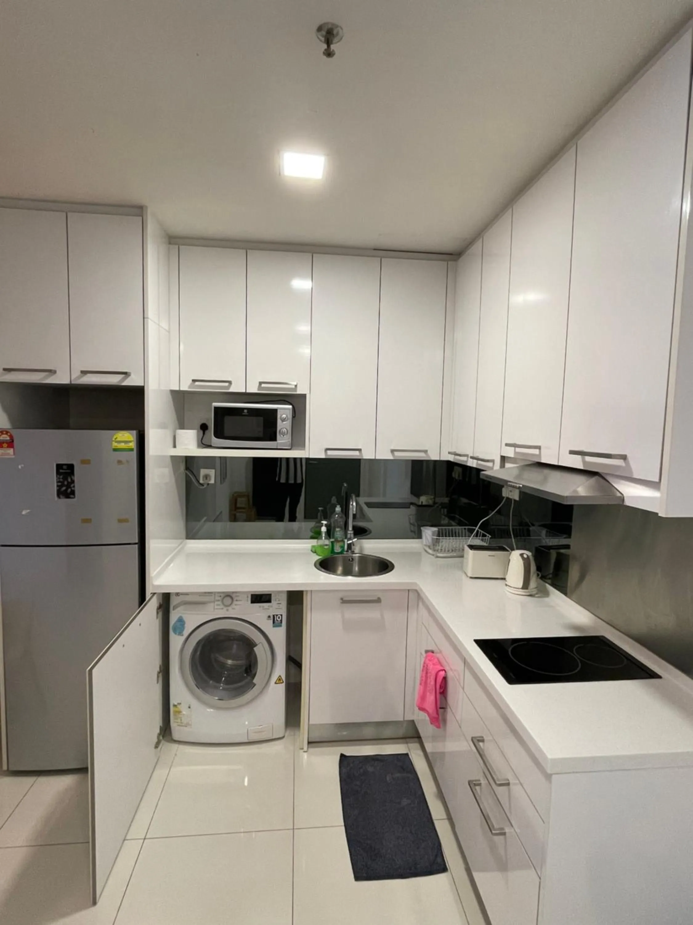 Kitchen or kitchenette in Mercu Summer Suite KLCC by Minshuku