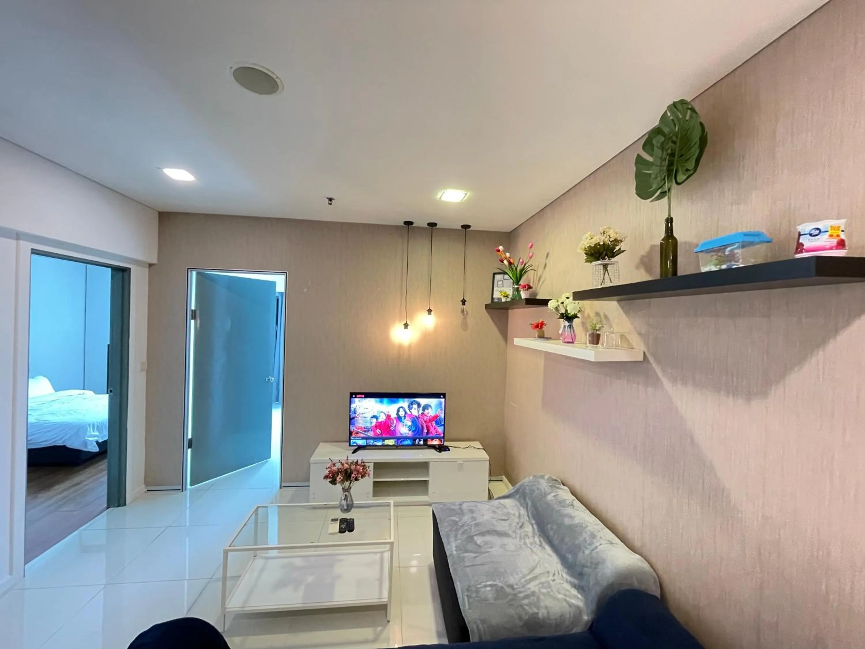 TV and multimedia in Mercu Summer Suite KLCC by Minshuku