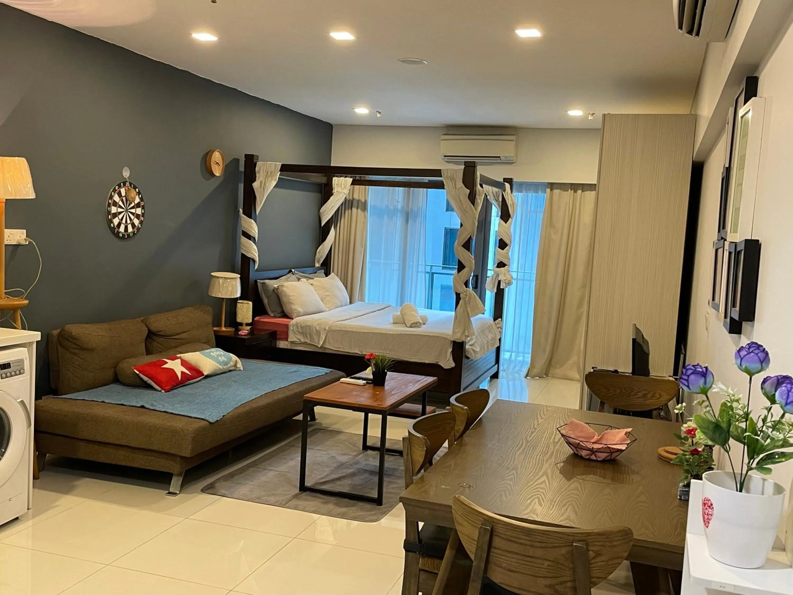 Bed in Mercu Summer Suite KLCC by Minshuku