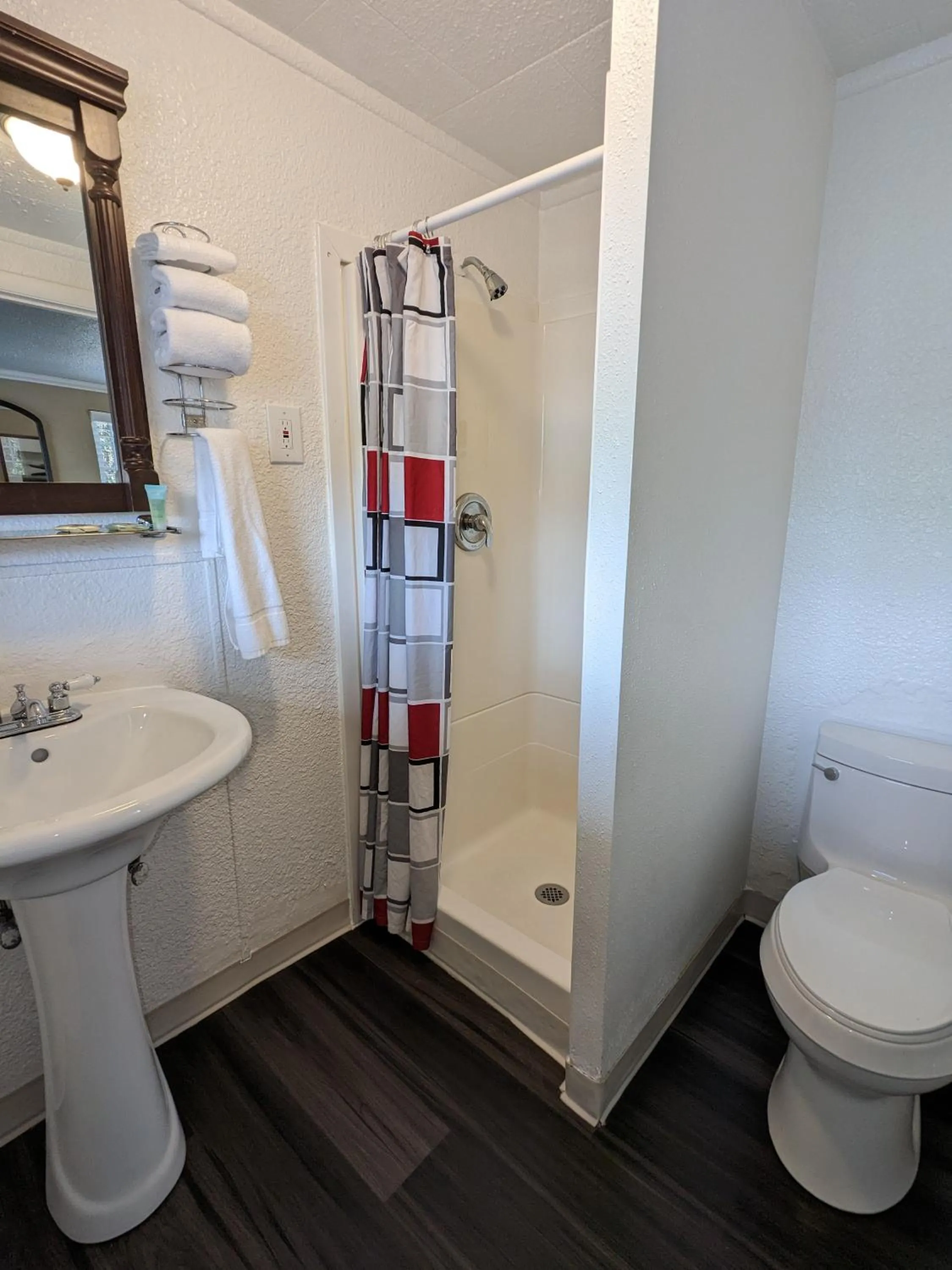 Bridge of The Gods Motel, Cabins & RV Park