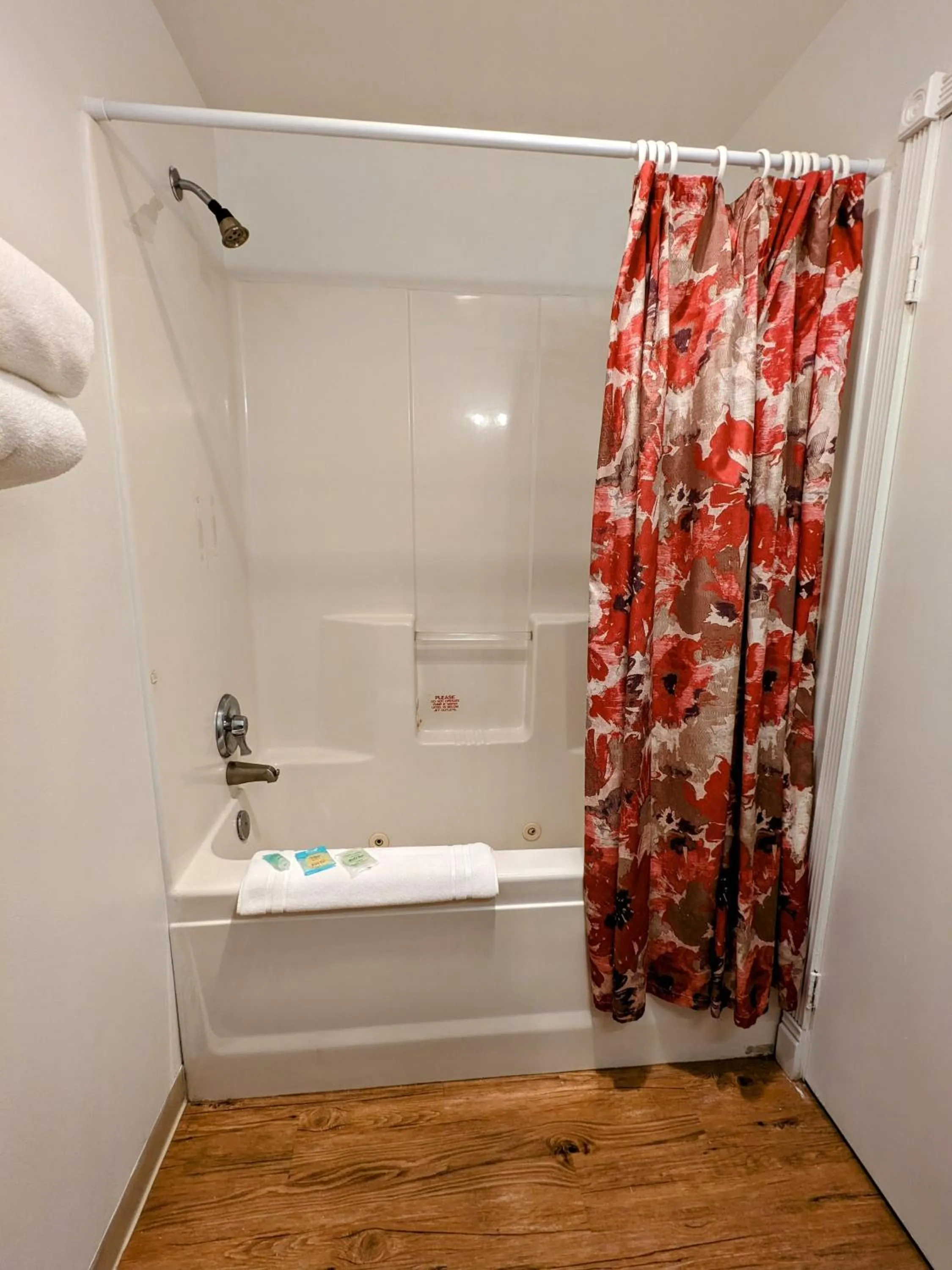 Bridge of The Gods Motel, Cabins & RV Park