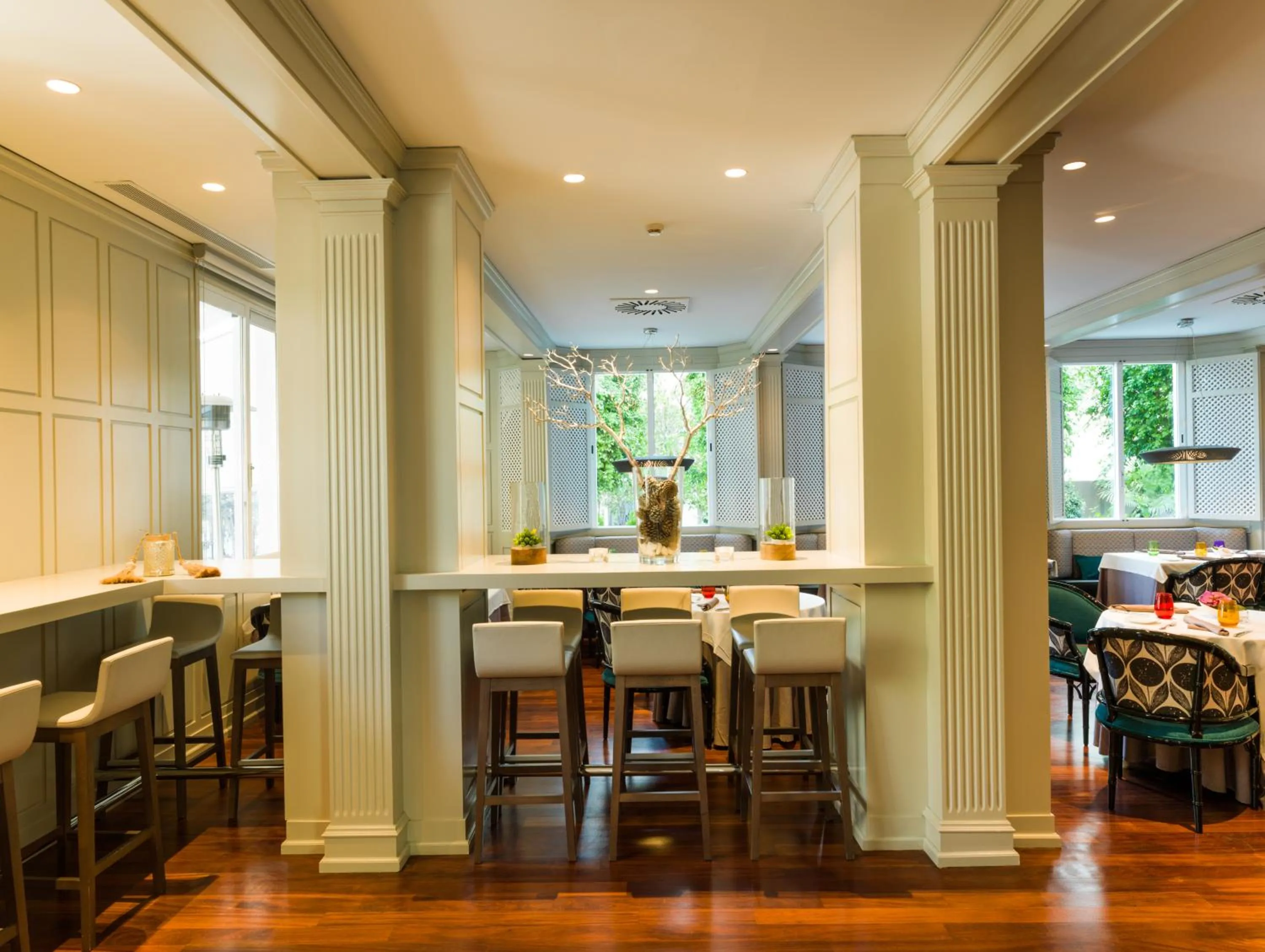 Restaurant/places to eat in Aparthotel Monarque Sultán