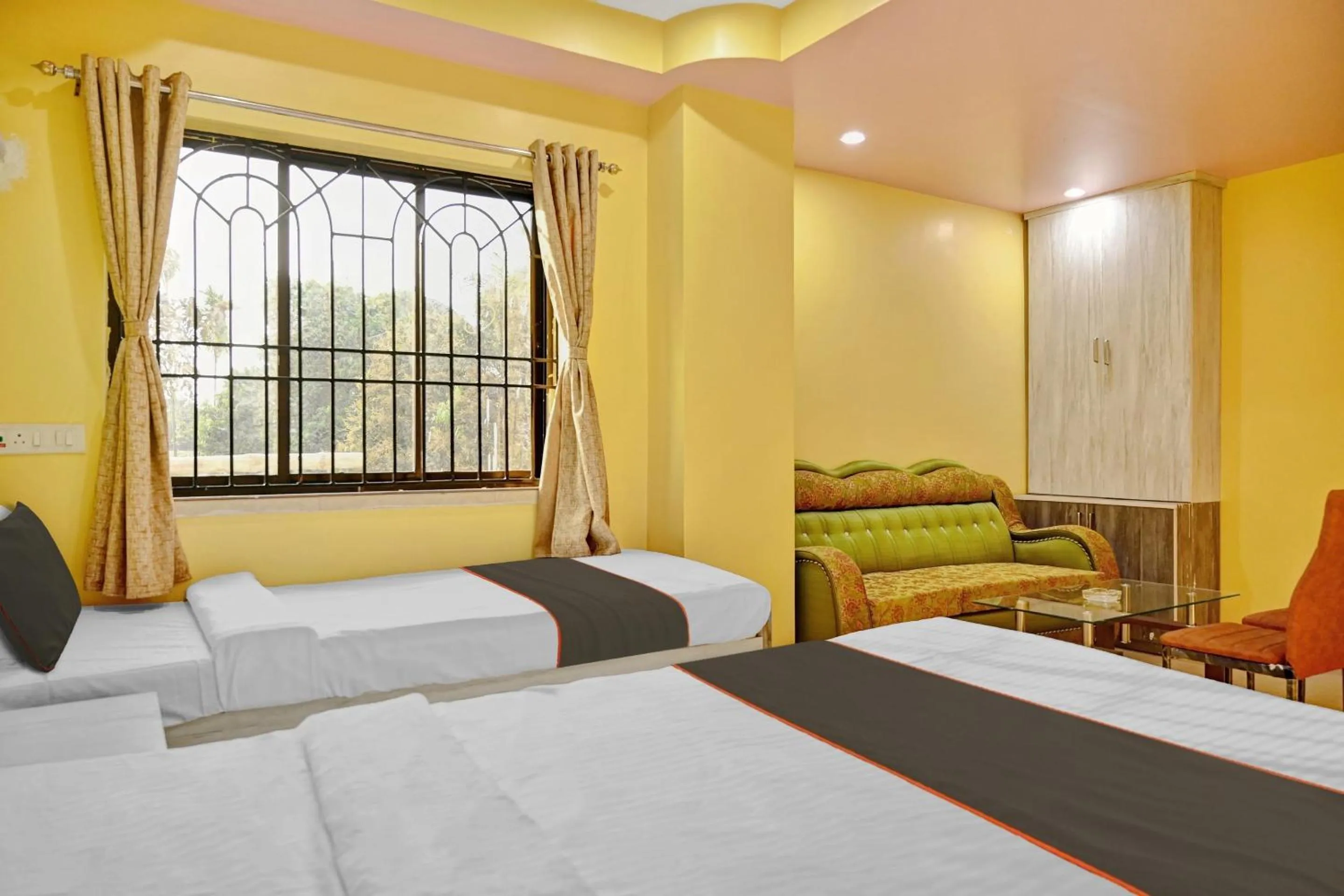 Bedroom, Bed in Super Hotel O Mahal