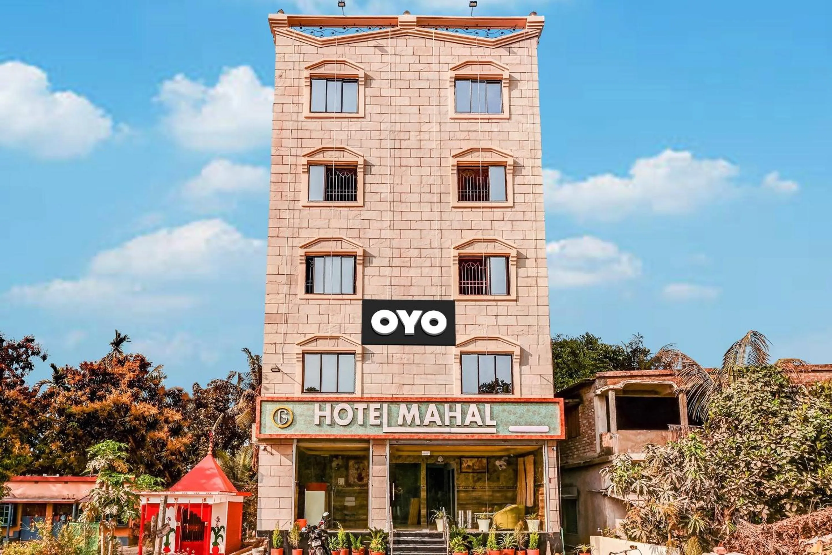 Facade/entrance in Super Hotel O Mahal