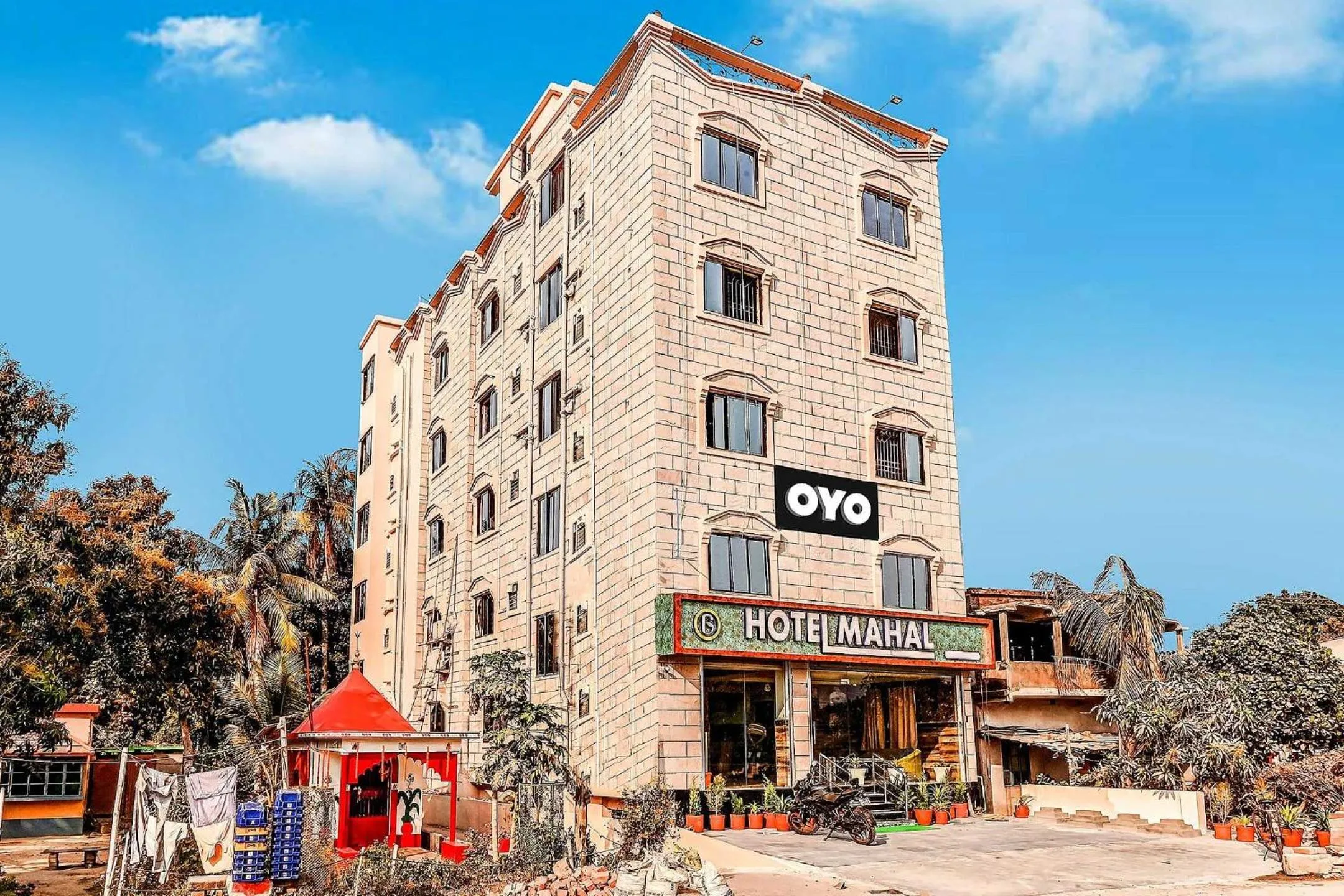 Facade/entrance in Super Hotel O Mahal