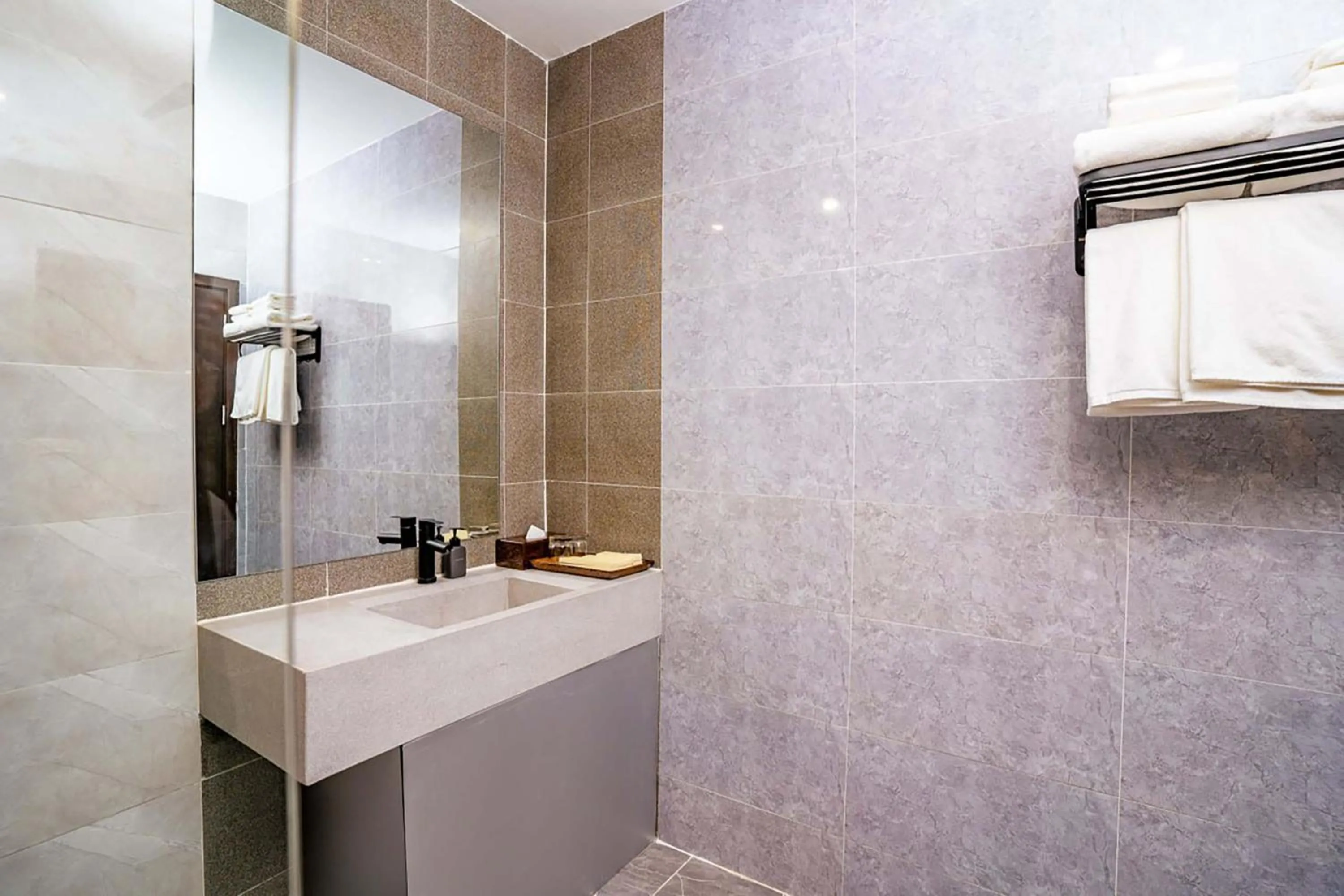 Bathroom in Rainforest Hotel by NSUN