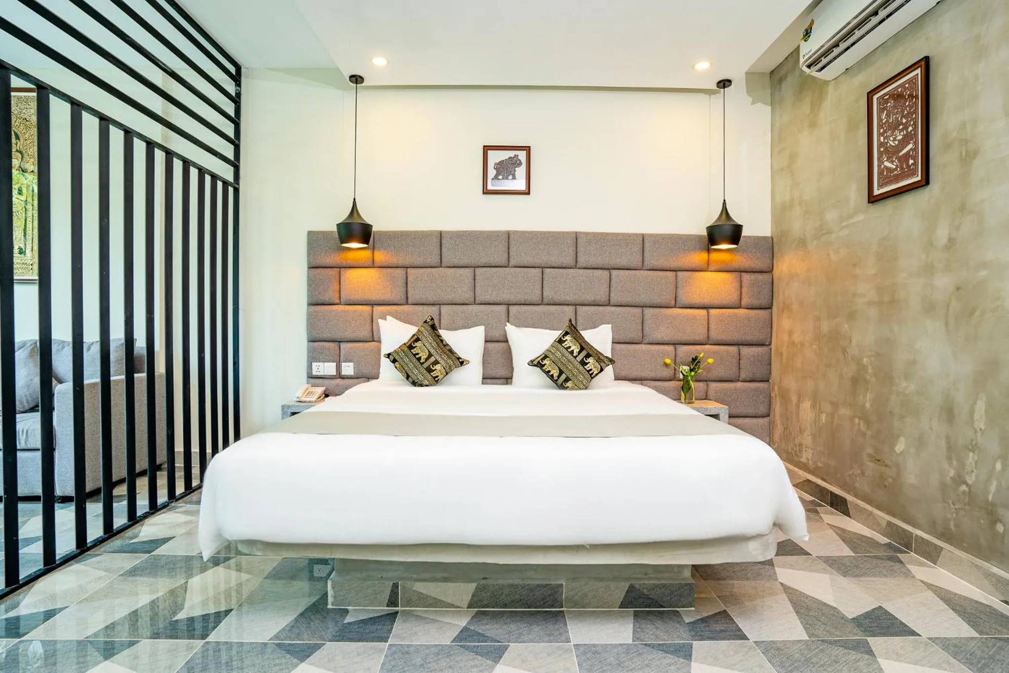 Bed in Rainforest Hotel by NSUN