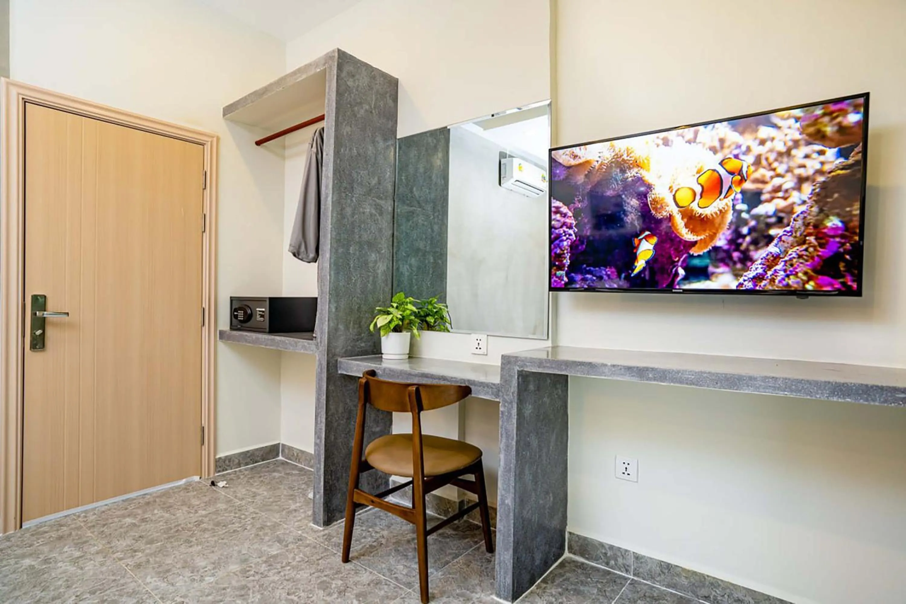 Bed in Rainforest Hotel by NSUN